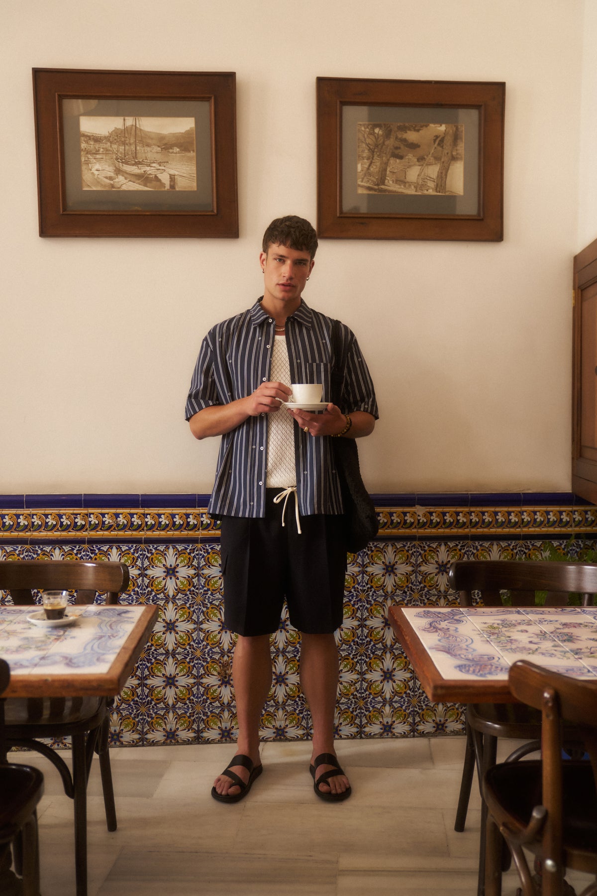 EMBLEM STRIPE SHIRT - NAVY