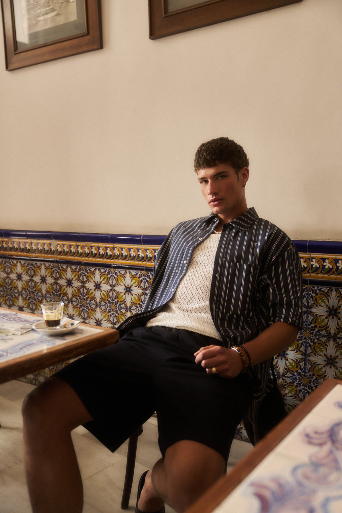 EMBLEM STRIPE SHIRT - NAVY
