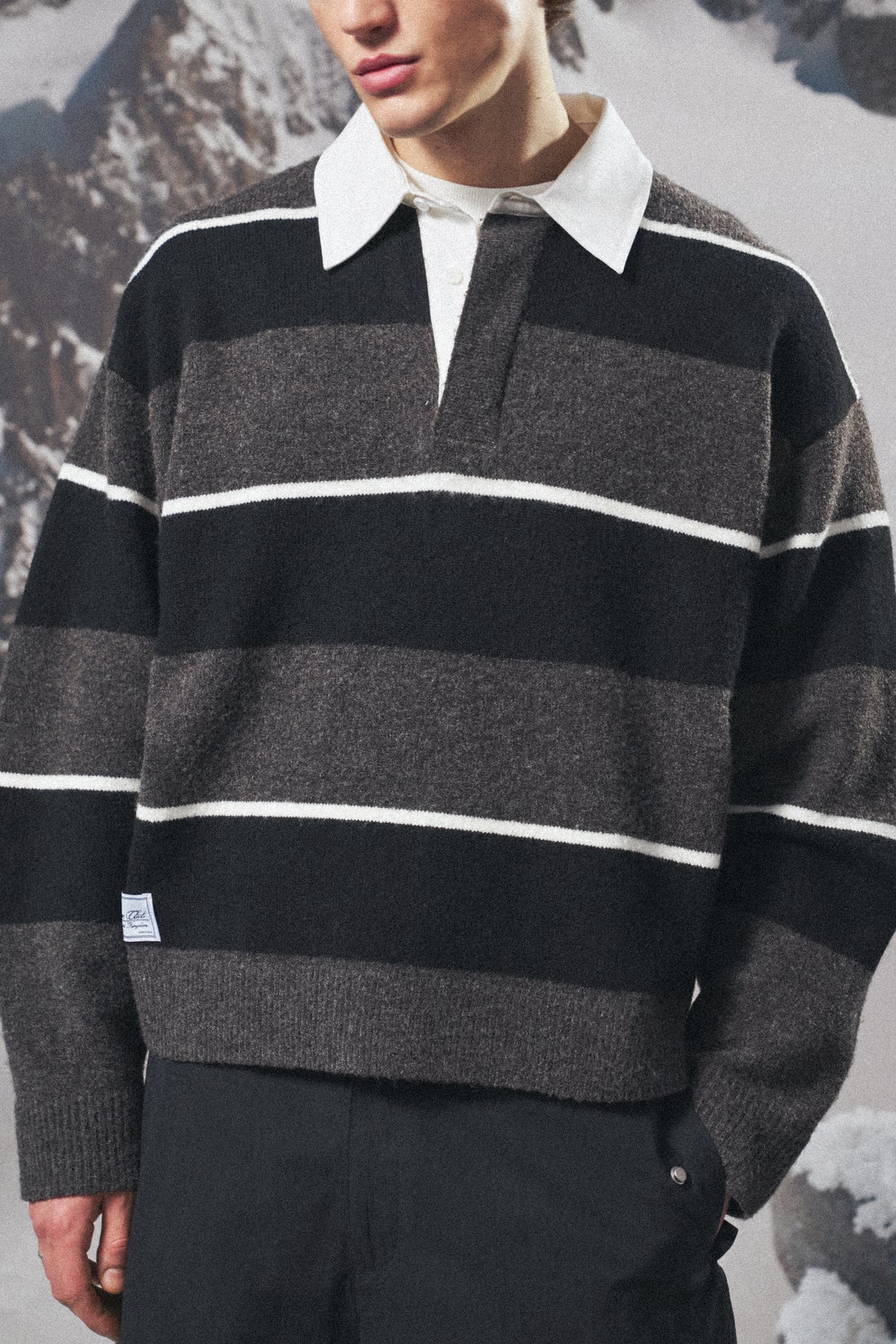 STRIPED FLUFFY KNIT CREW - CHARCOAL