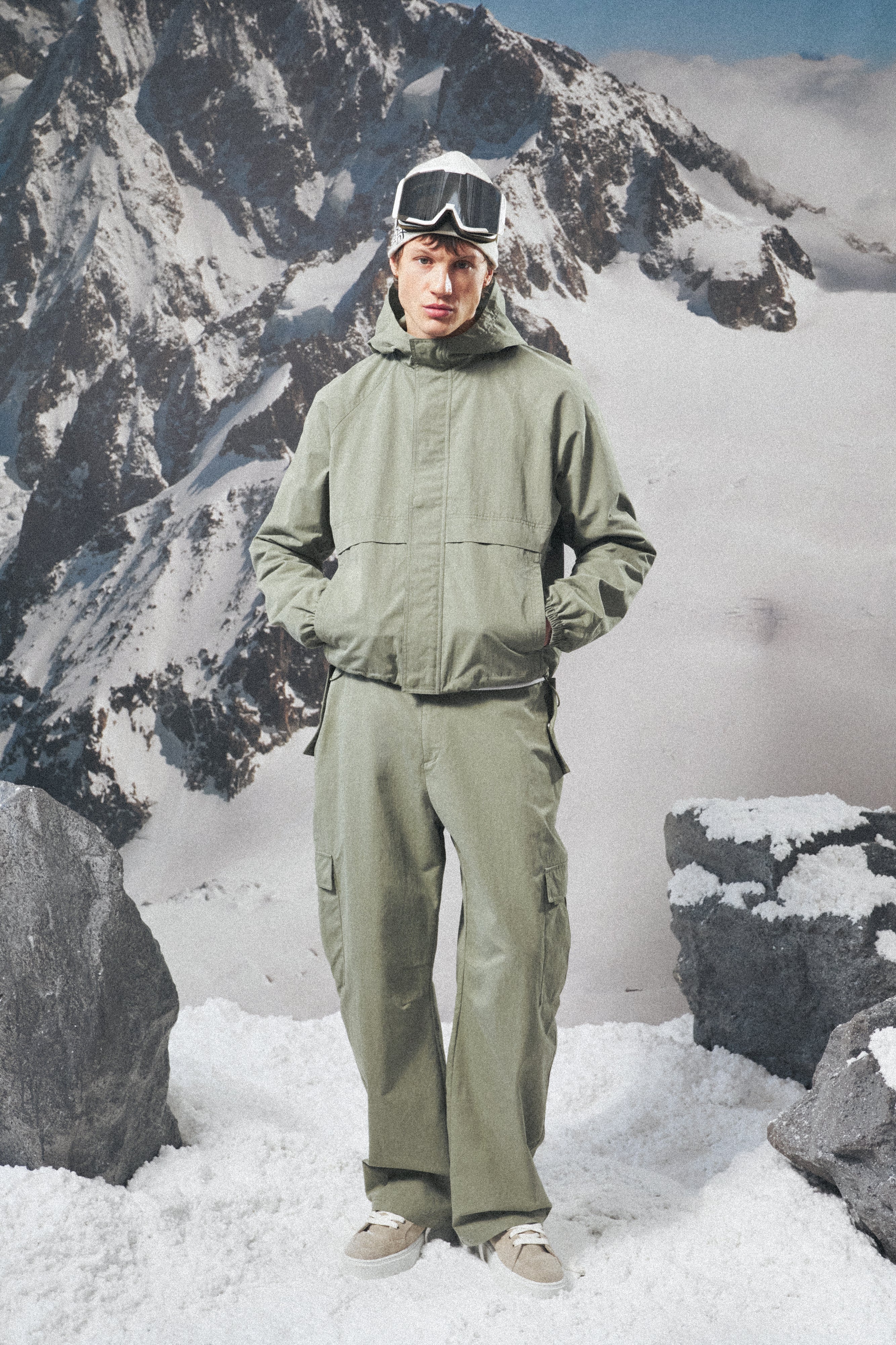 RIPSTOP CARGO TROUSERS - LIGHT KHAKI