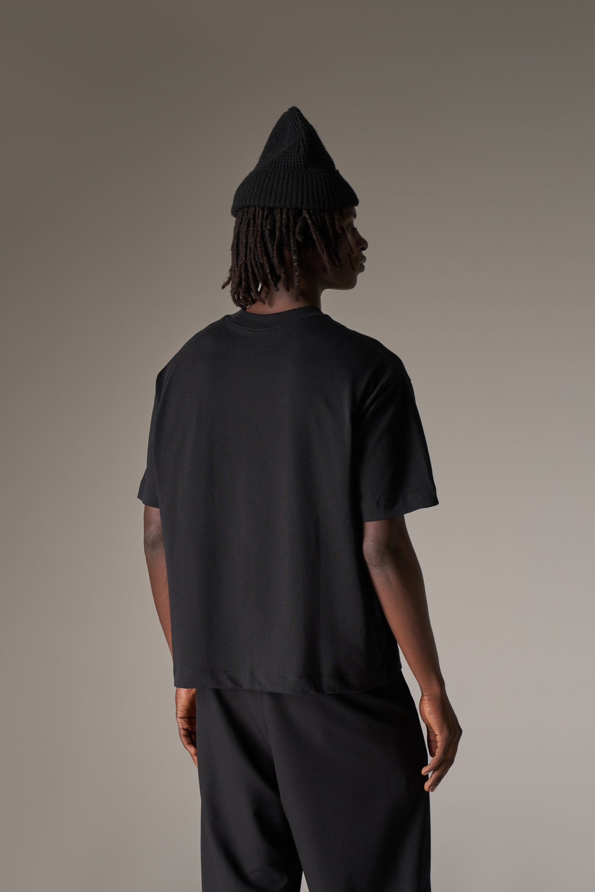 HEAVYWEIGHT BLANK T-SHIRT - BLACK