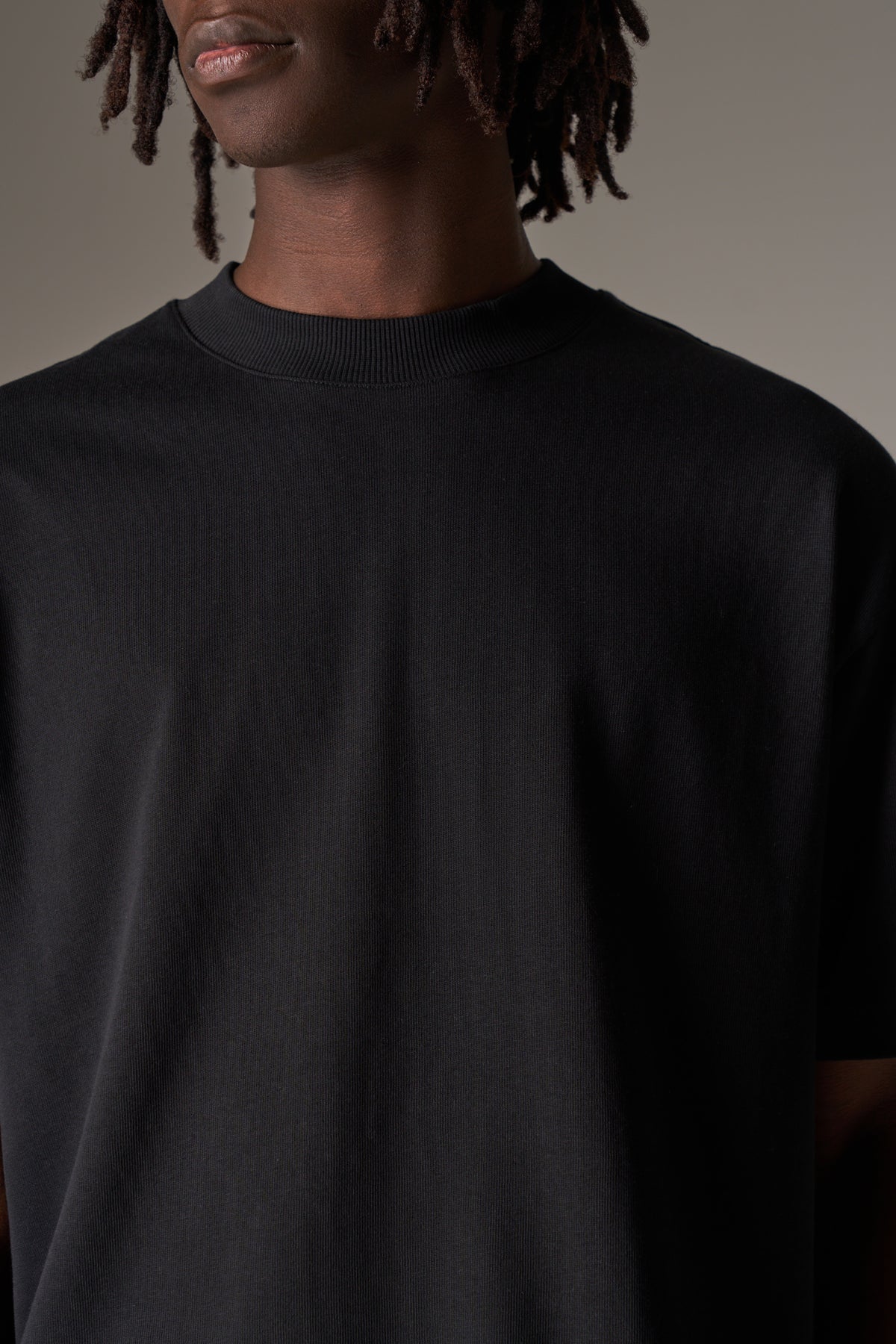 HEAVYWEIGHT BLANK T-SHIRT - BLACK