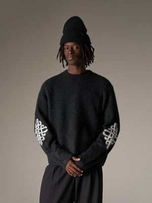 BRUSHED EMBLEM SLEEVE KNITTED CREW - BLACK