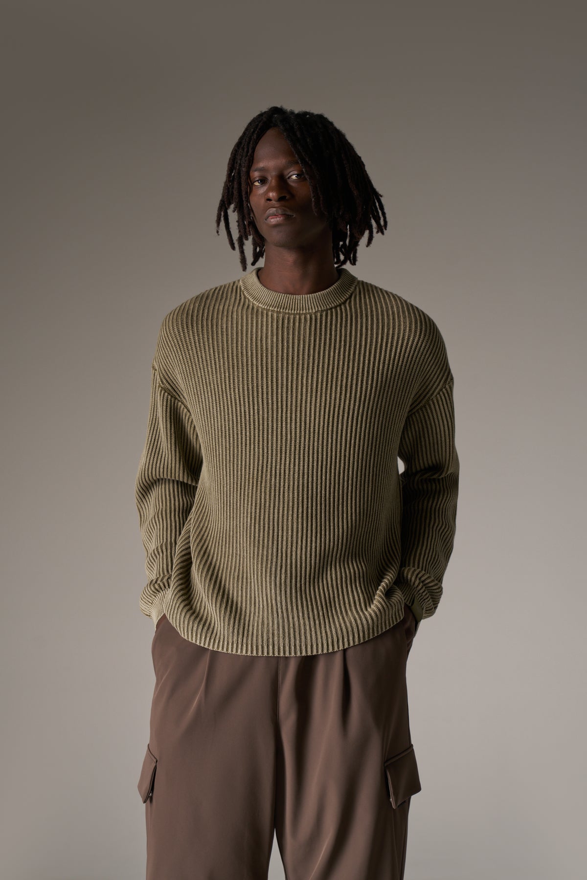 HEAVY WASHED RIBBED KNIT CREW - KHAKI