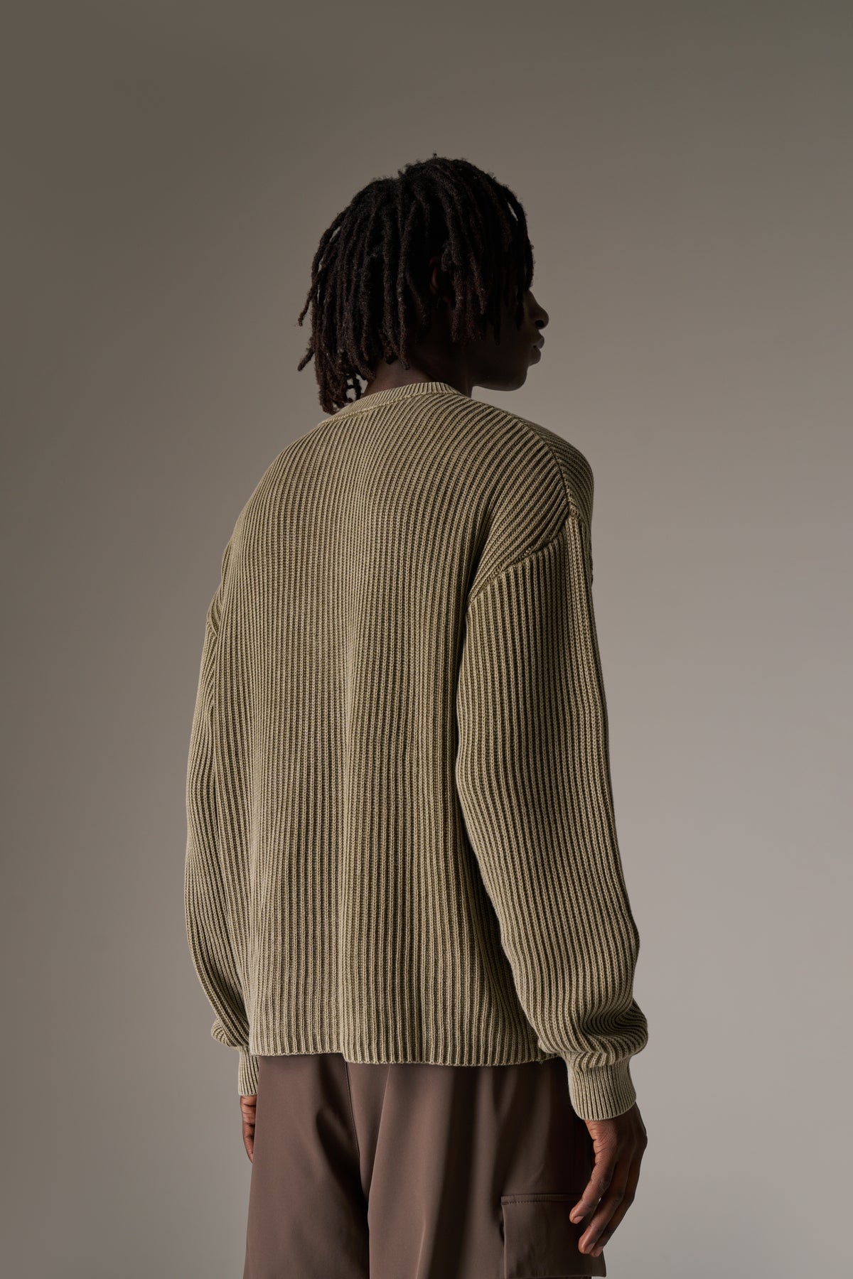 HEAVY WASHED RIBBED KNIT CREW - KHAKI