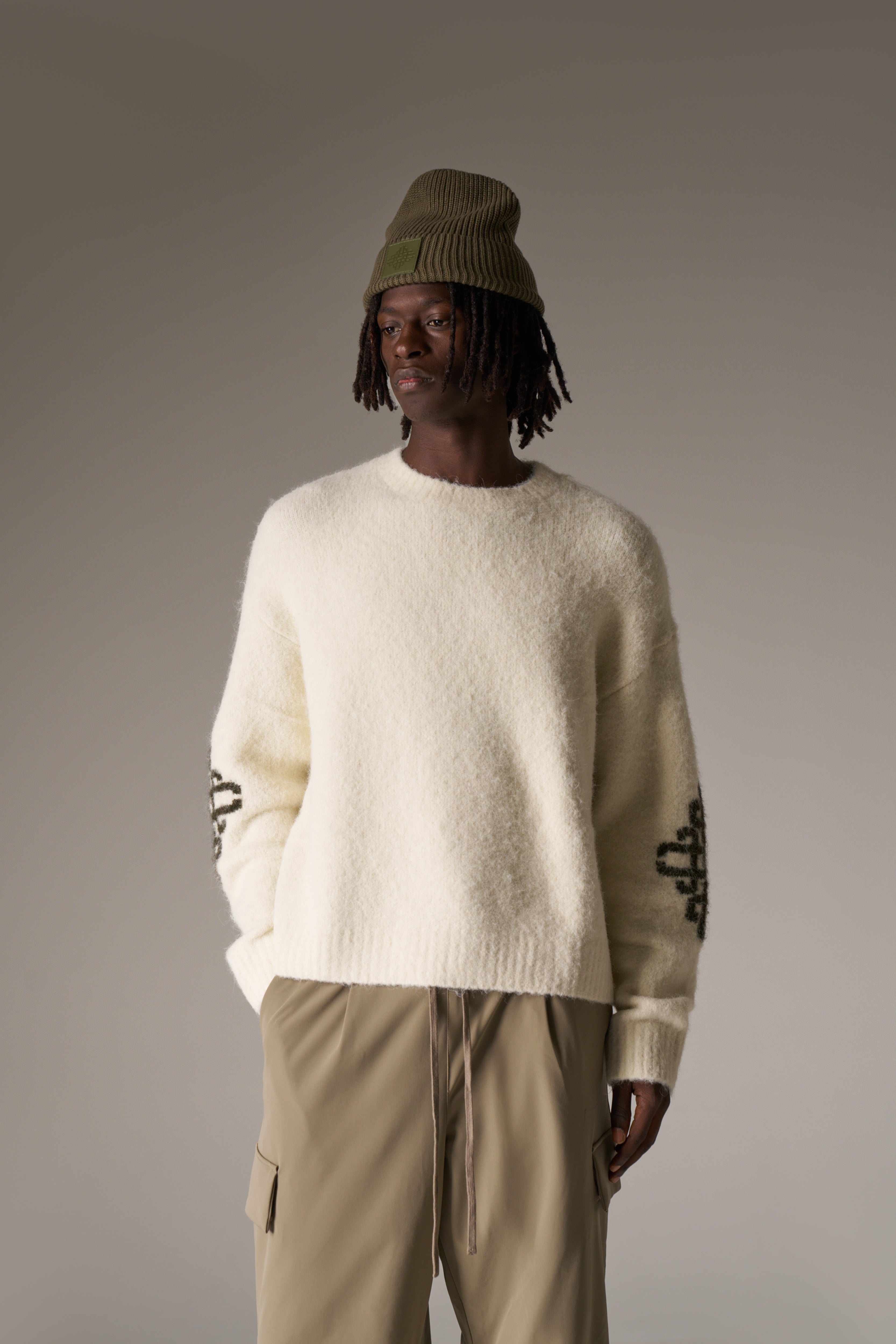 BRUSHED EMBLEM SLEEVE KNITTED CREW - OFF WHITE