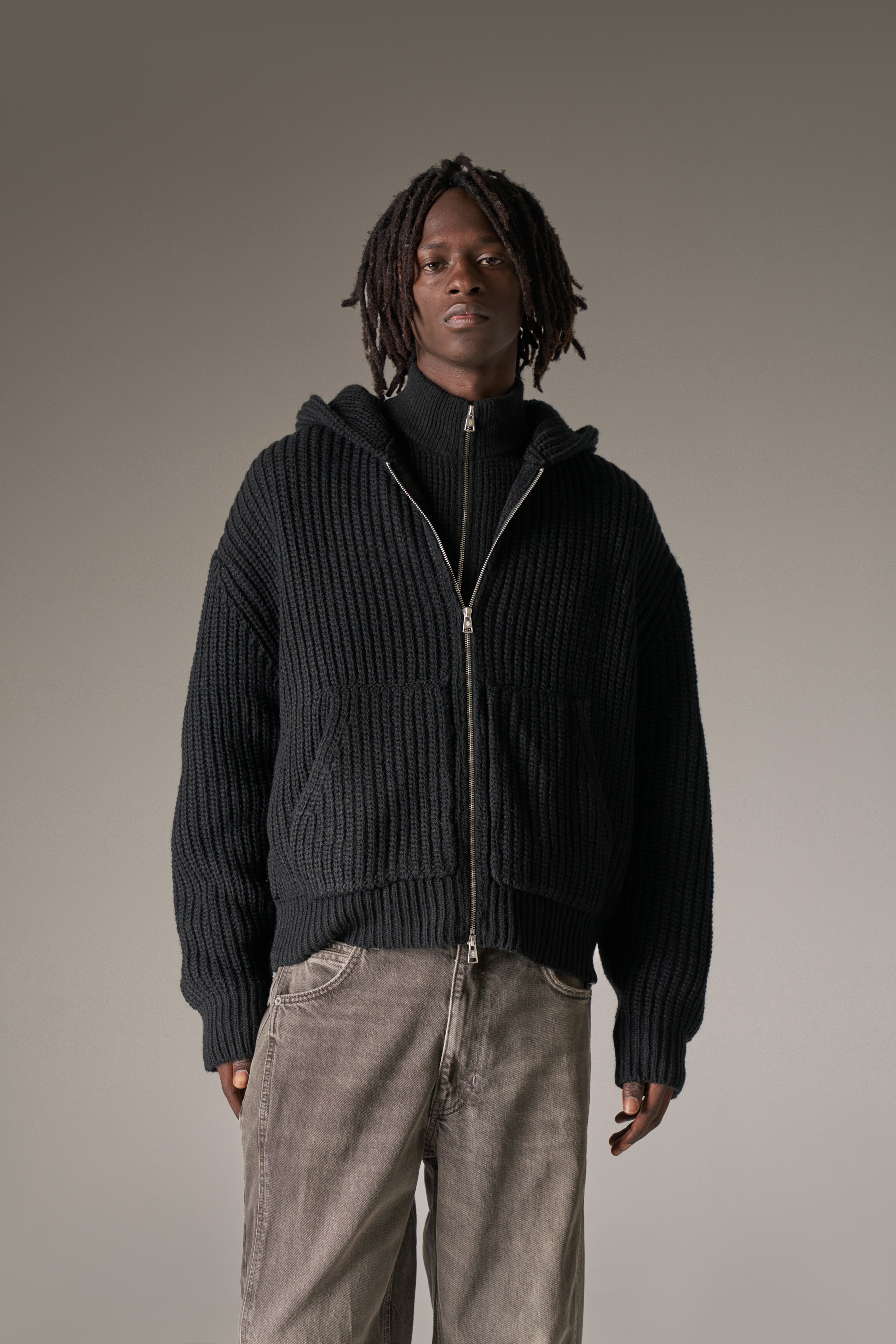 HEAVY RIB KNITTED ZIP THROUGH HOODIE - BLACK