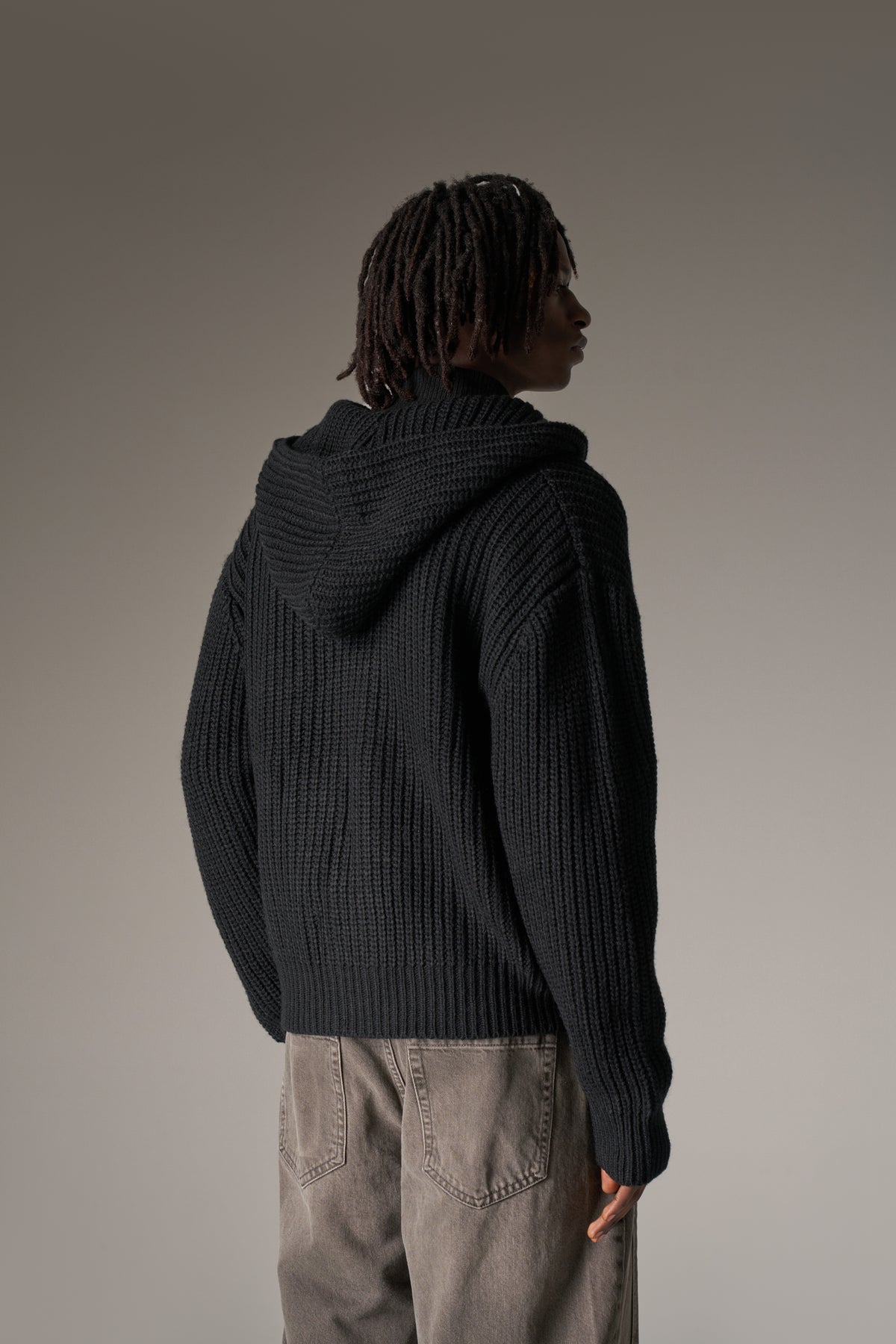 HEAVY RIB KNITTED ZIP THROUGH HOODIE - BLACK