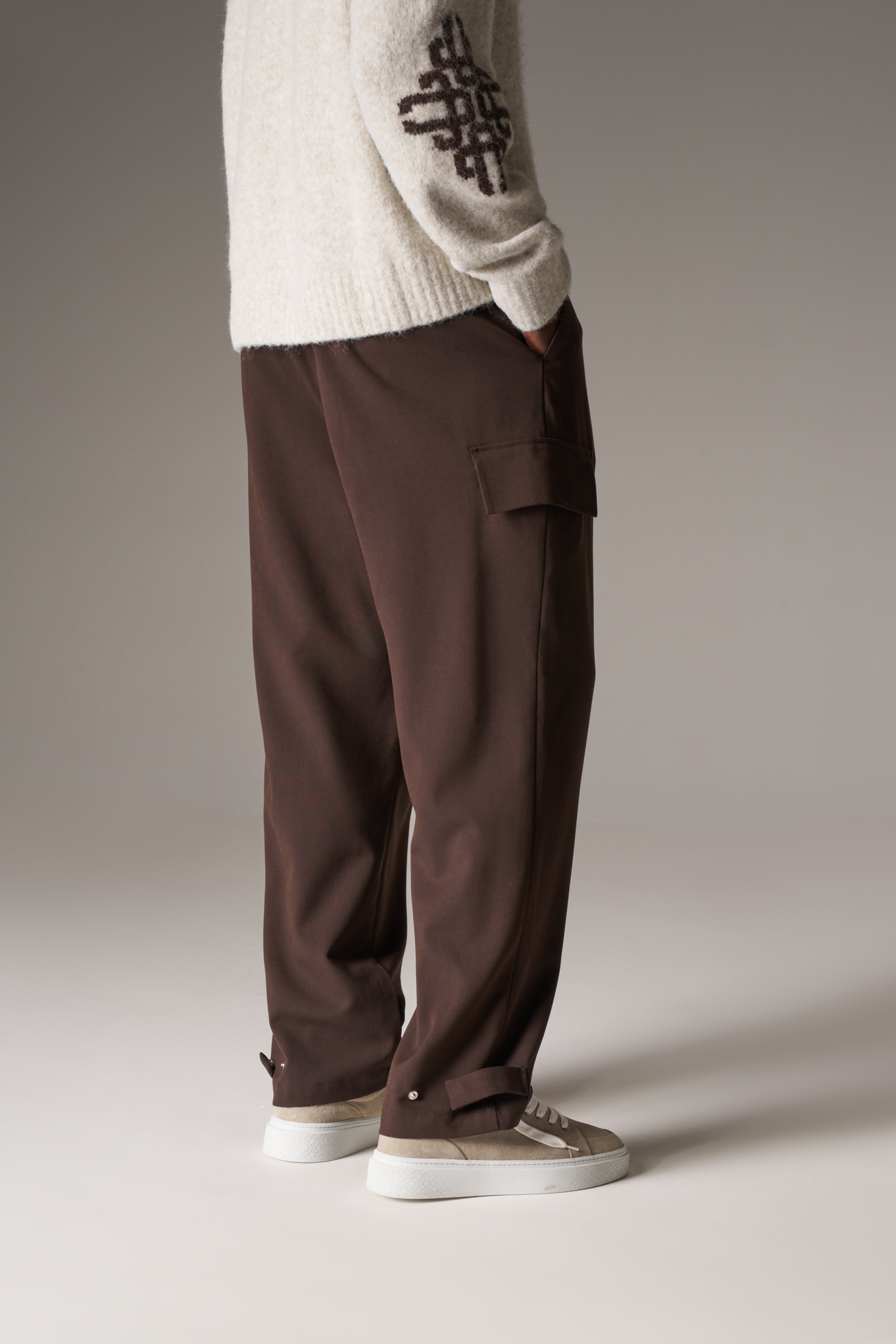 PLEATED WIDE LEG TROUSER - CHOCOLATE