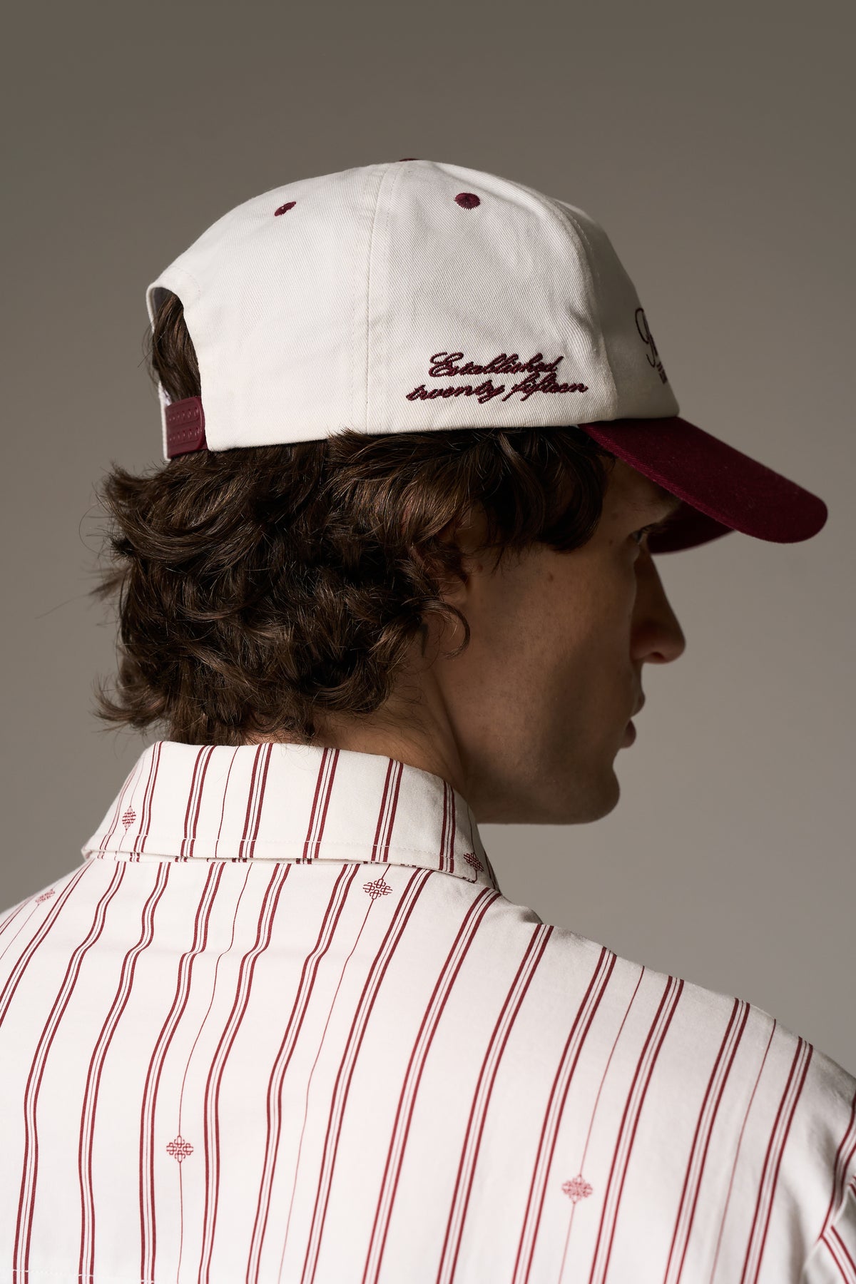 LAUREL EMBROIDERY CAP - BURGUNDY