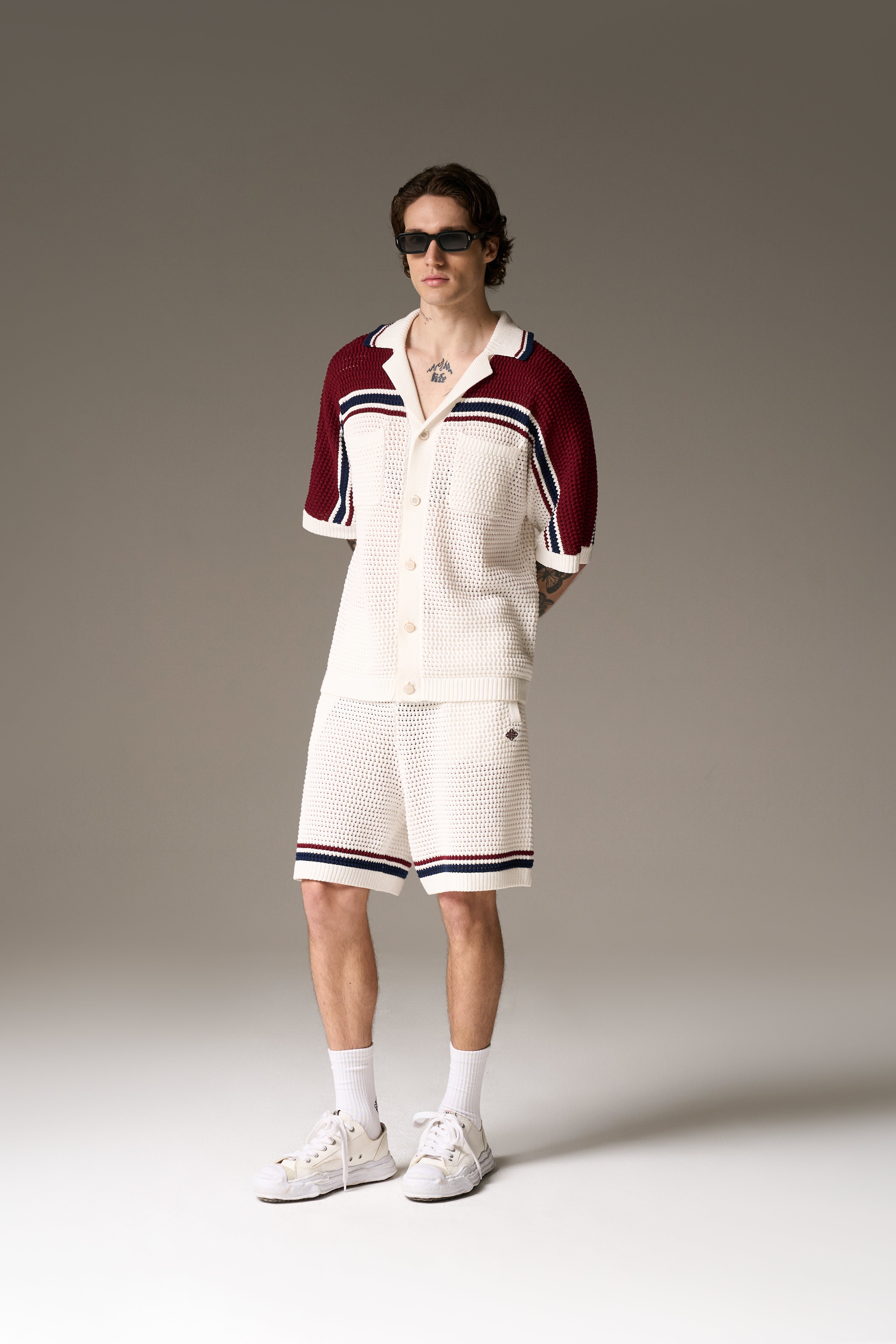 COLOUR BLOCK KNITTED STRIPE SHIRT - BURGUNDY