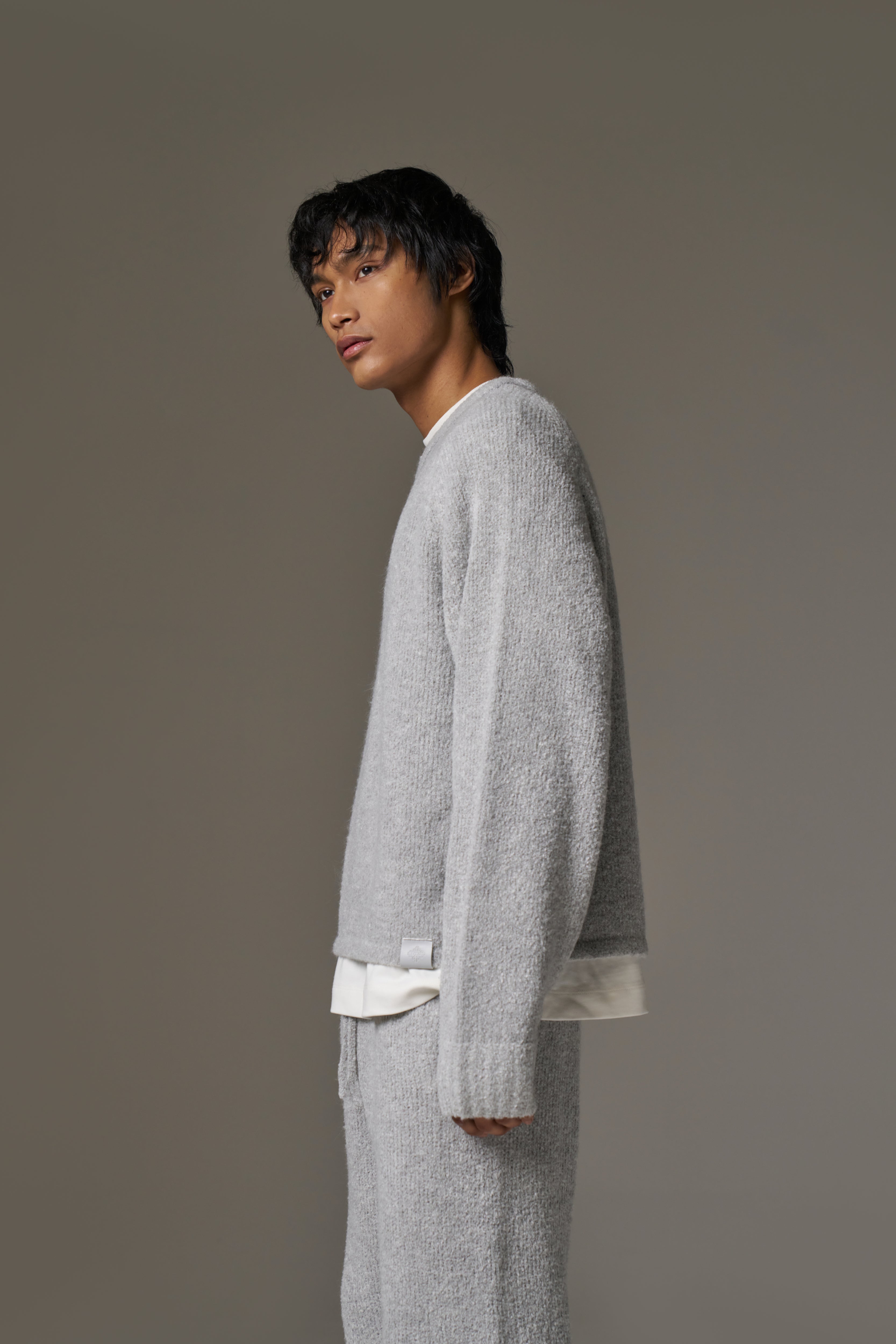 BOUCLE KNIT RAGLAN CREW - GREY MARL