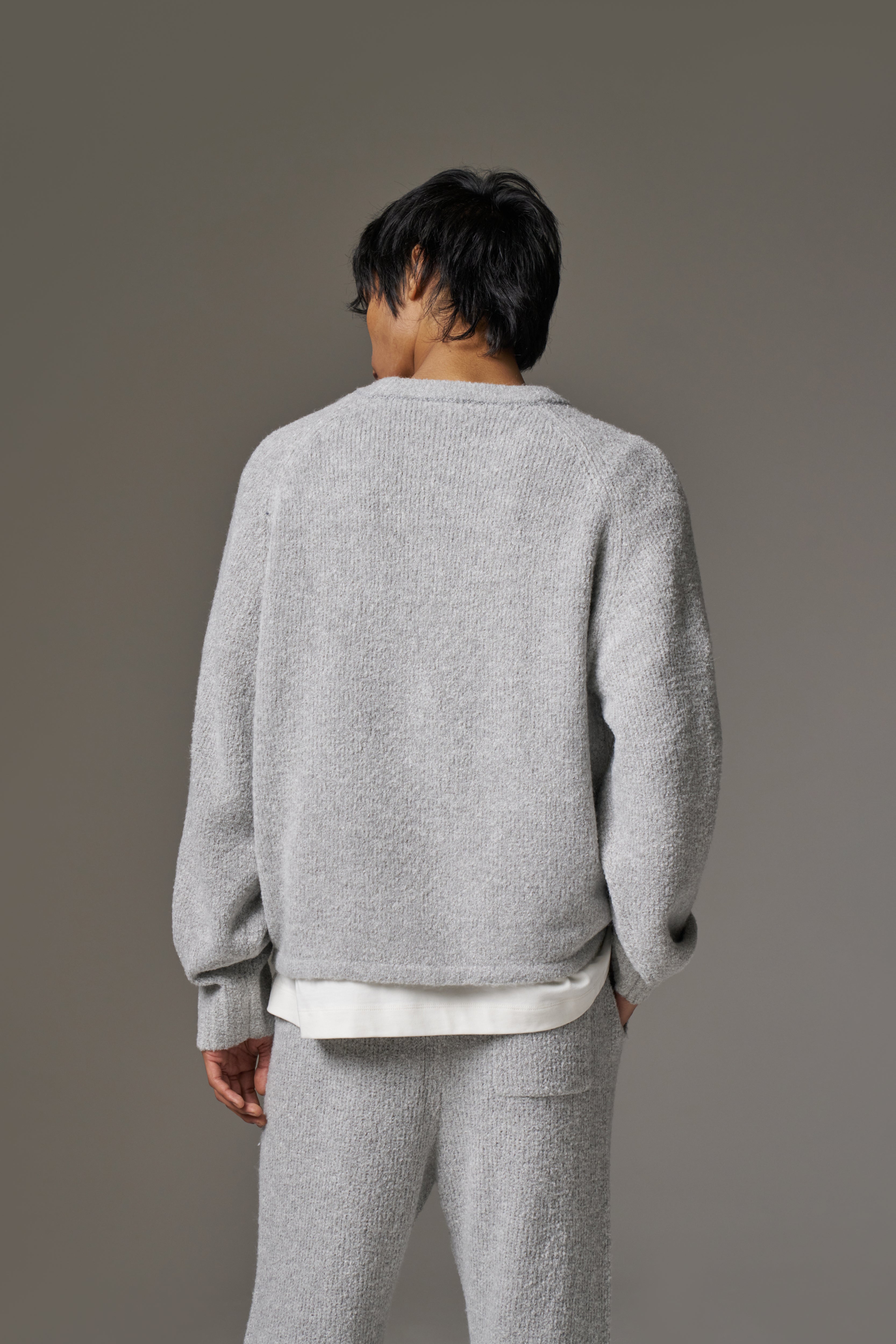 BOUCLE KNIT RAGLAN CREW - GREY MARL