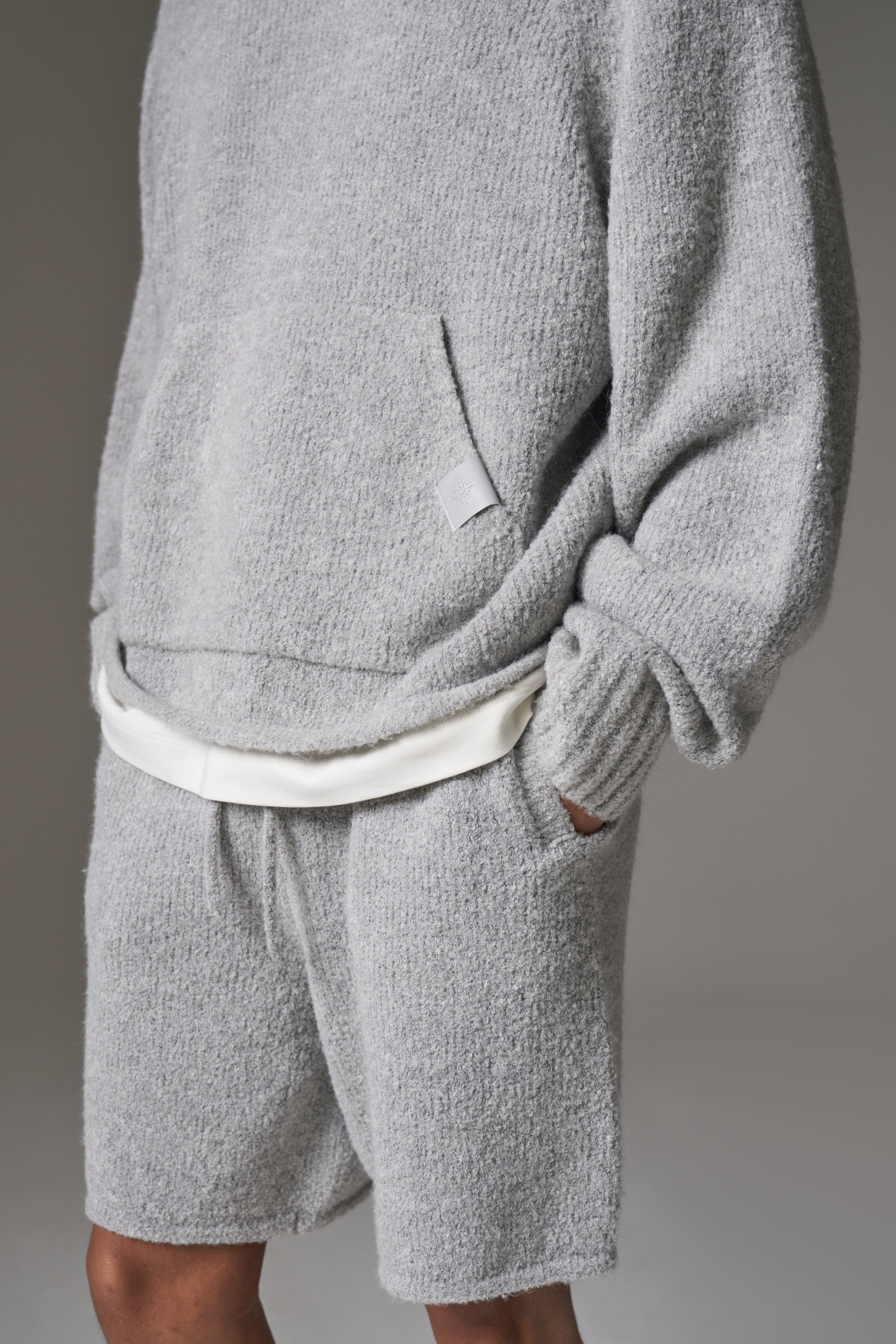 BOUCLE KNIT SHORTS - GREY MARL