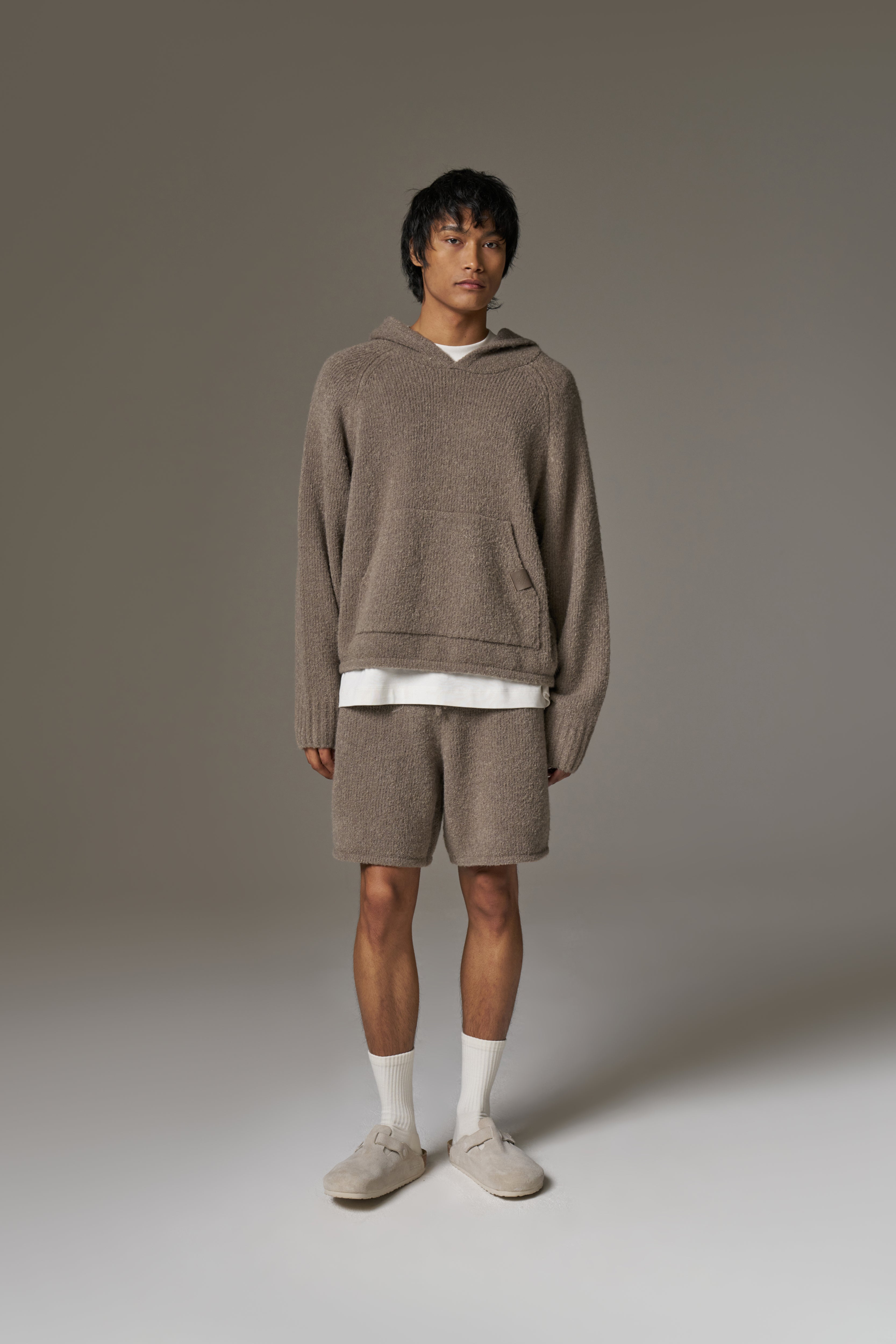BOUCLE KNIT SHORTS - BROWN