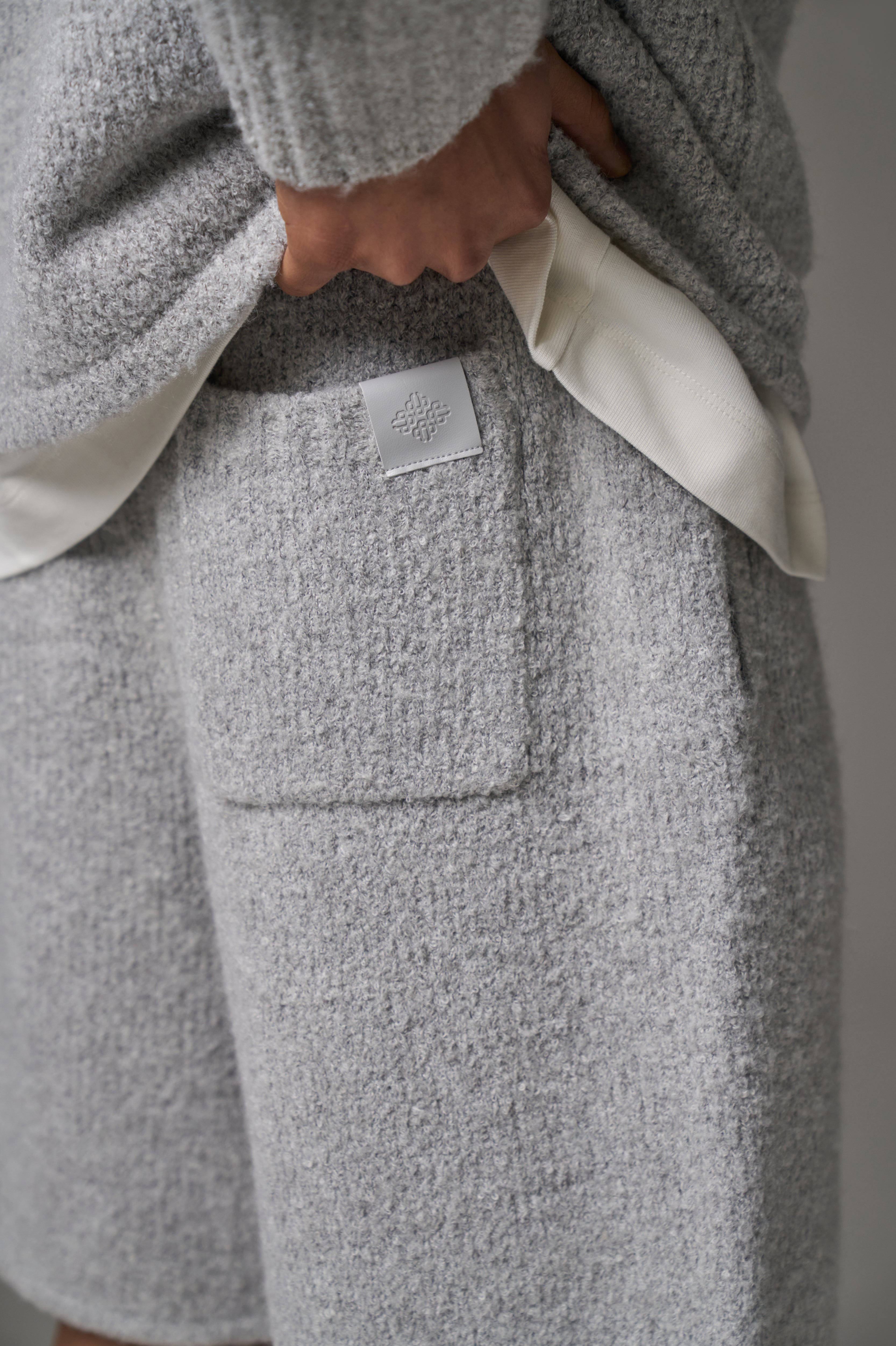 BOUCLE KNIT SHORTS - GREY MARL