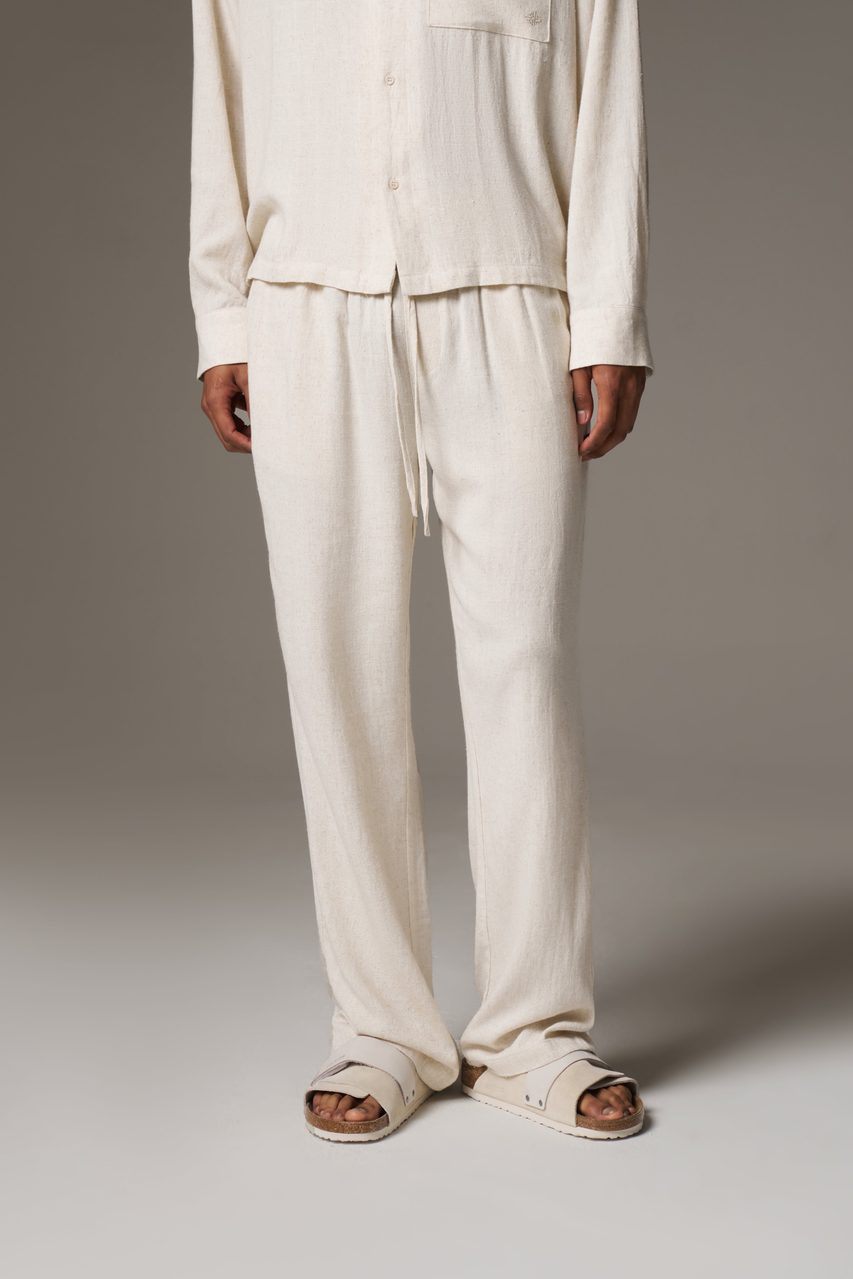 TEXTURED WOVEN TROUSERS - BEIGE