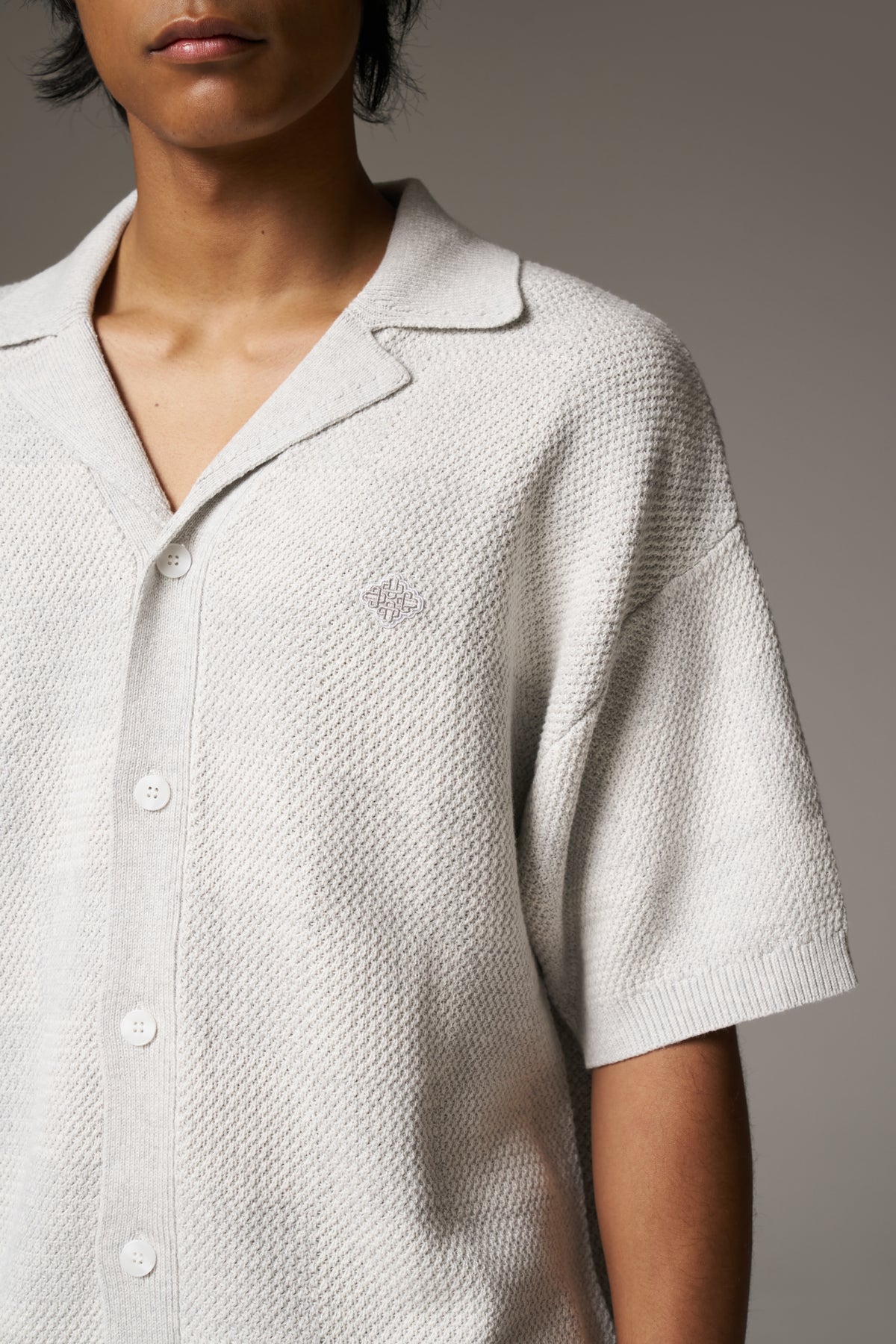 KNITTED CHECKERBOARD SHIRT - GREY