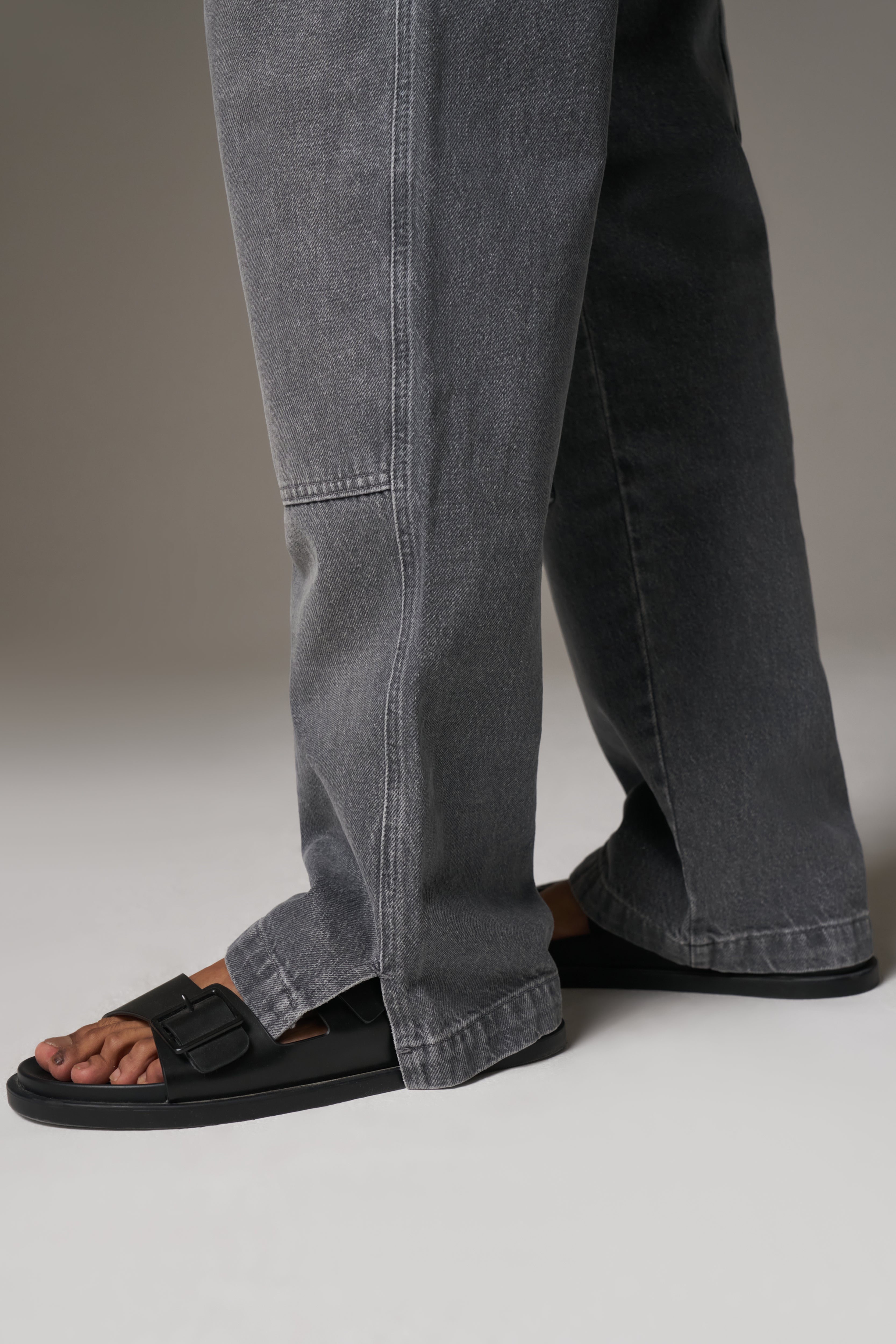 DENIM RIVET DETAIL CARPENTER JEANS - GREY WASH
