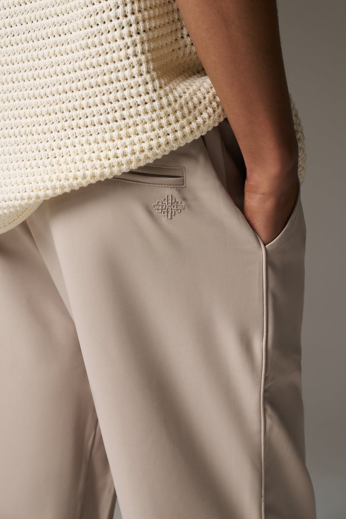 ULTIMATE SPLIT HEM SMART PANT - BEIGE