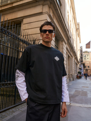 PUFF PRINT EMBLEM T-SHIRT - BLACK