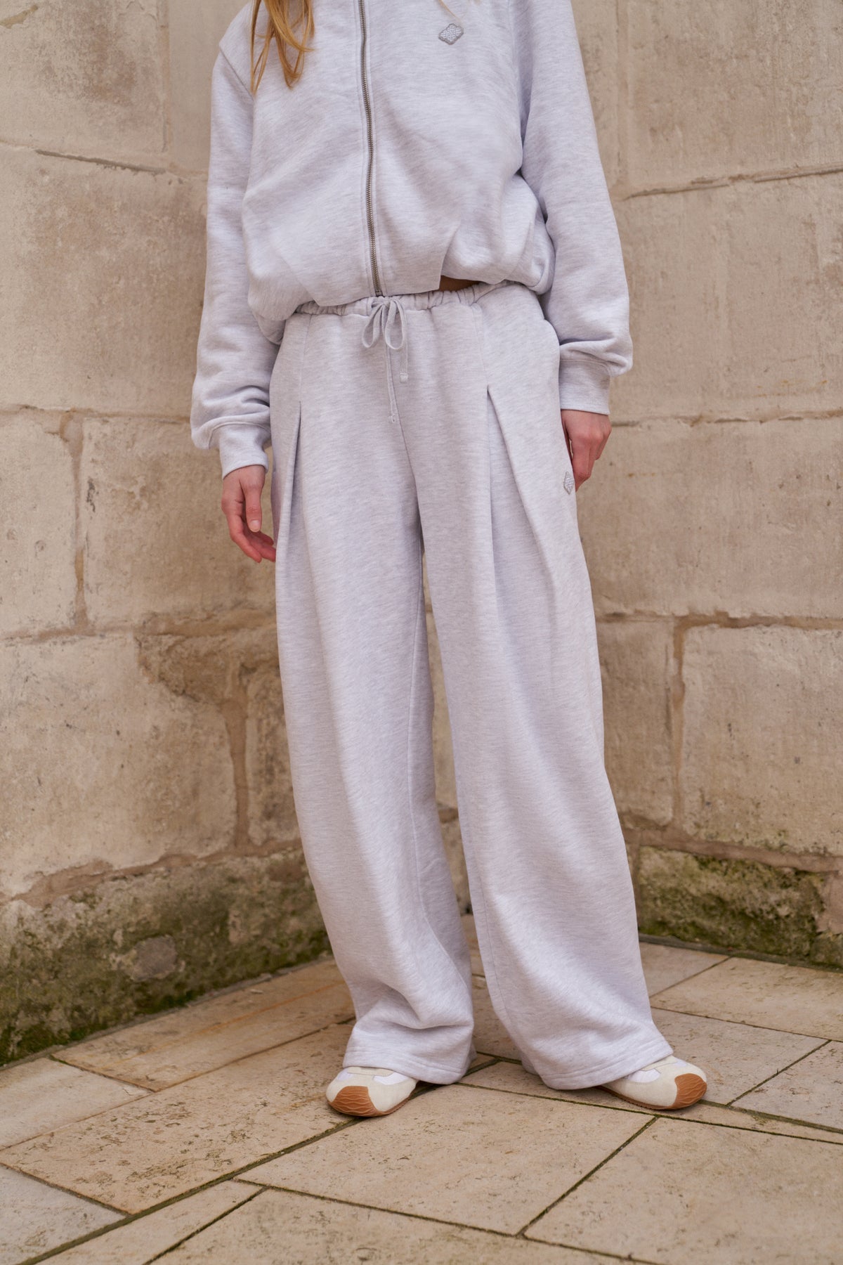 PLEAT DETAIL WIDE LEG JOGGERS - GREY MARL