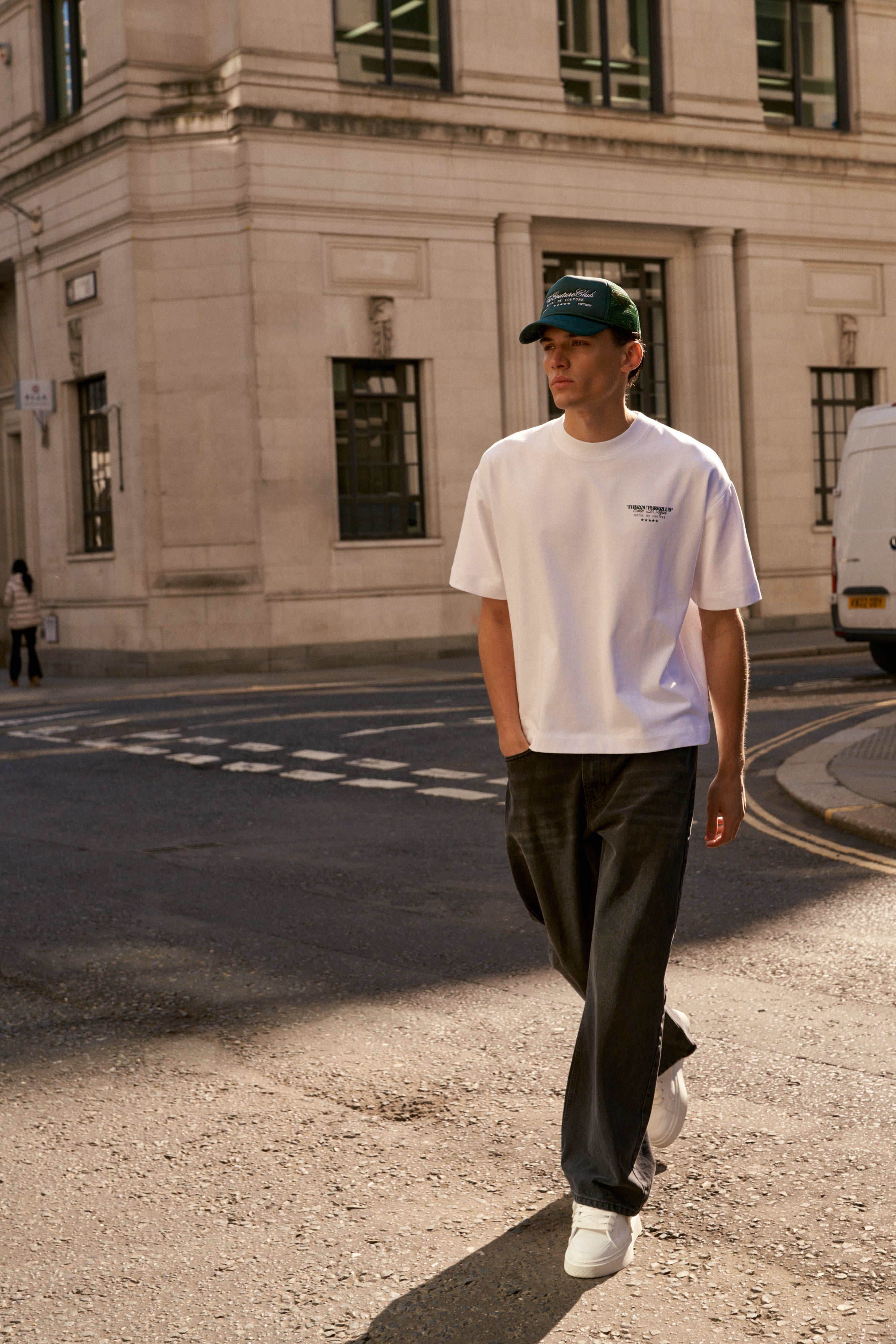 HOTEL DE COUTURE T-SHIRT - WHITE GREEN