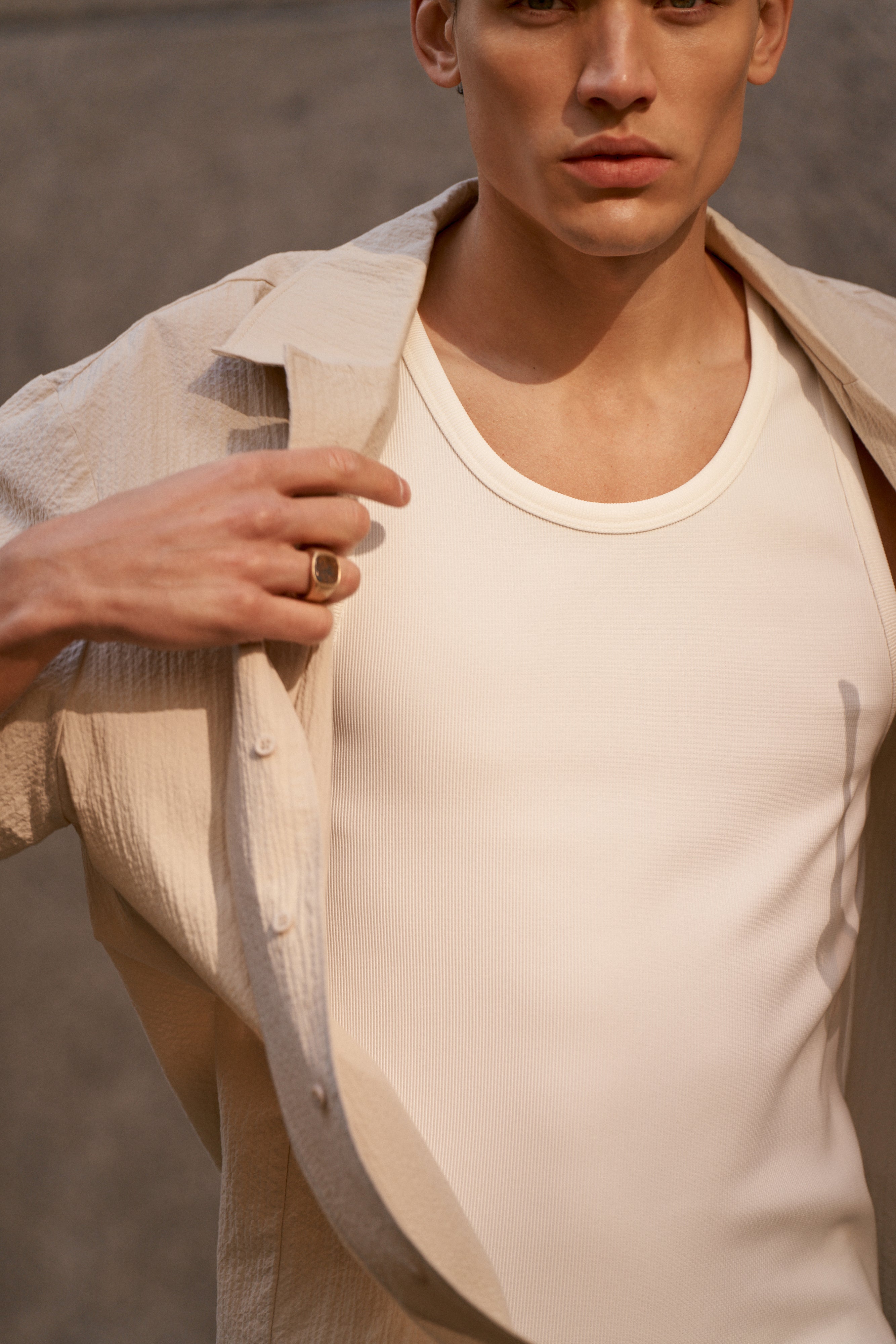 RIBBED VEST - OFF WHITE