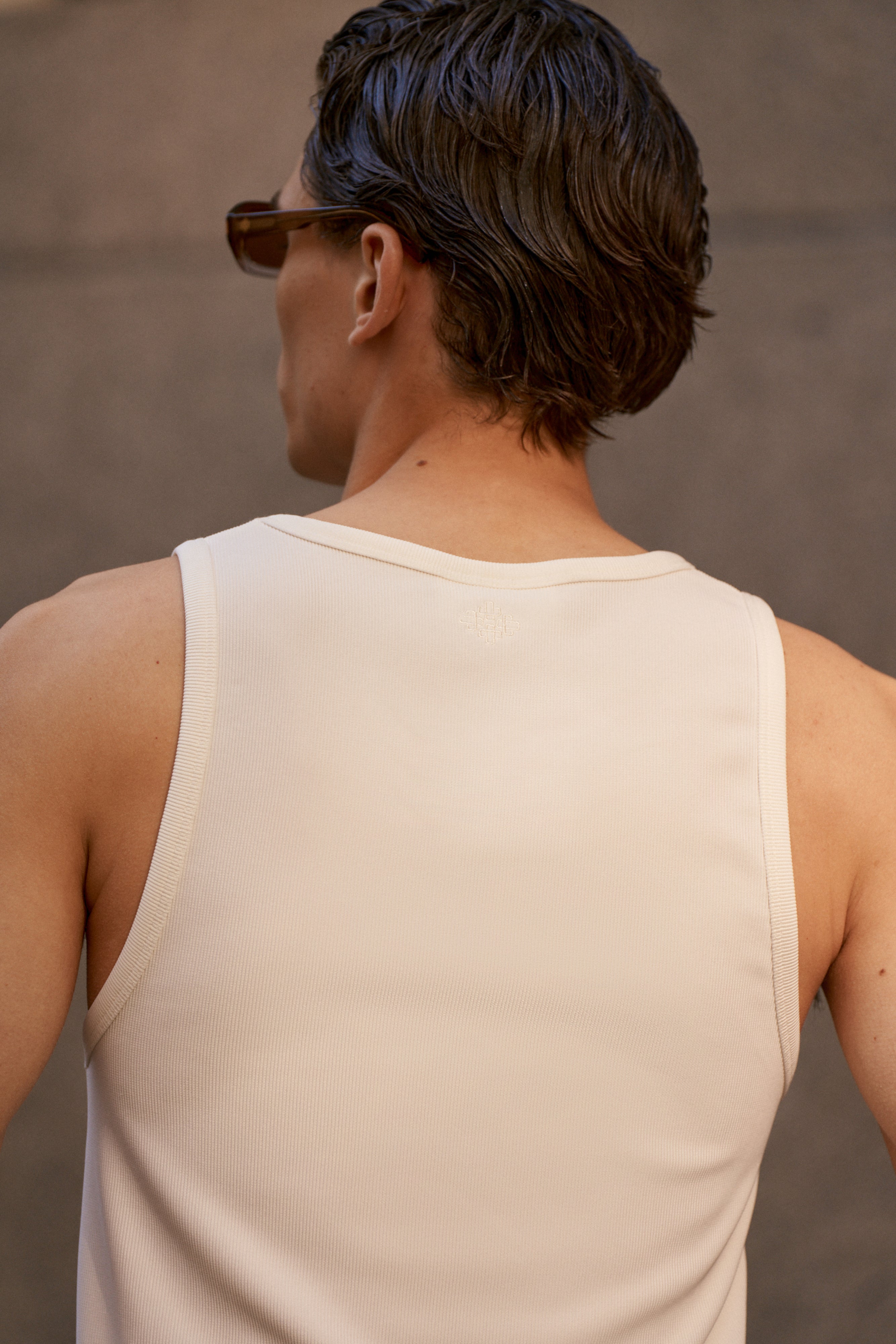 RIBBED VEST - OFF WHITE