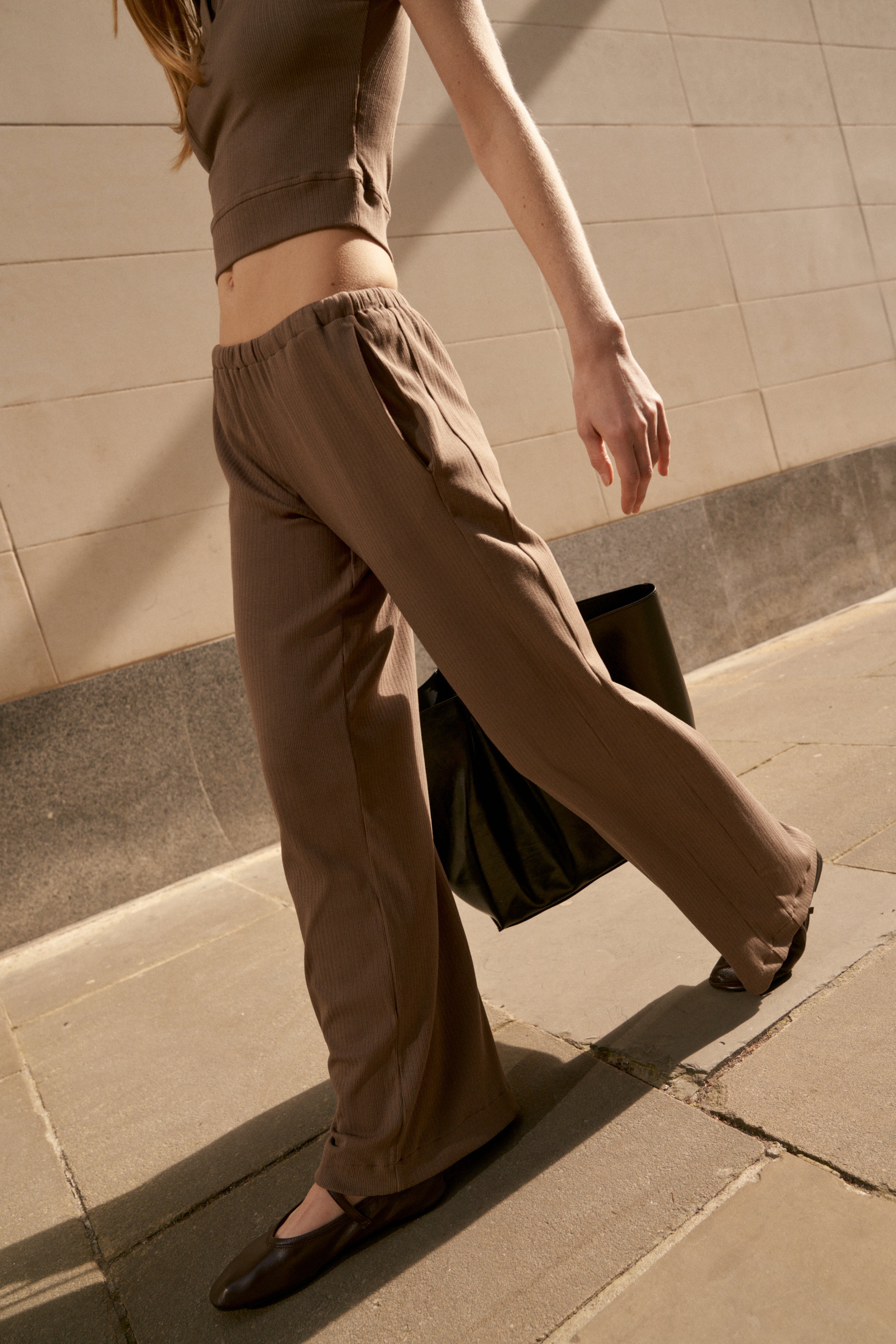 RIBBED TROUSERS - BROWN