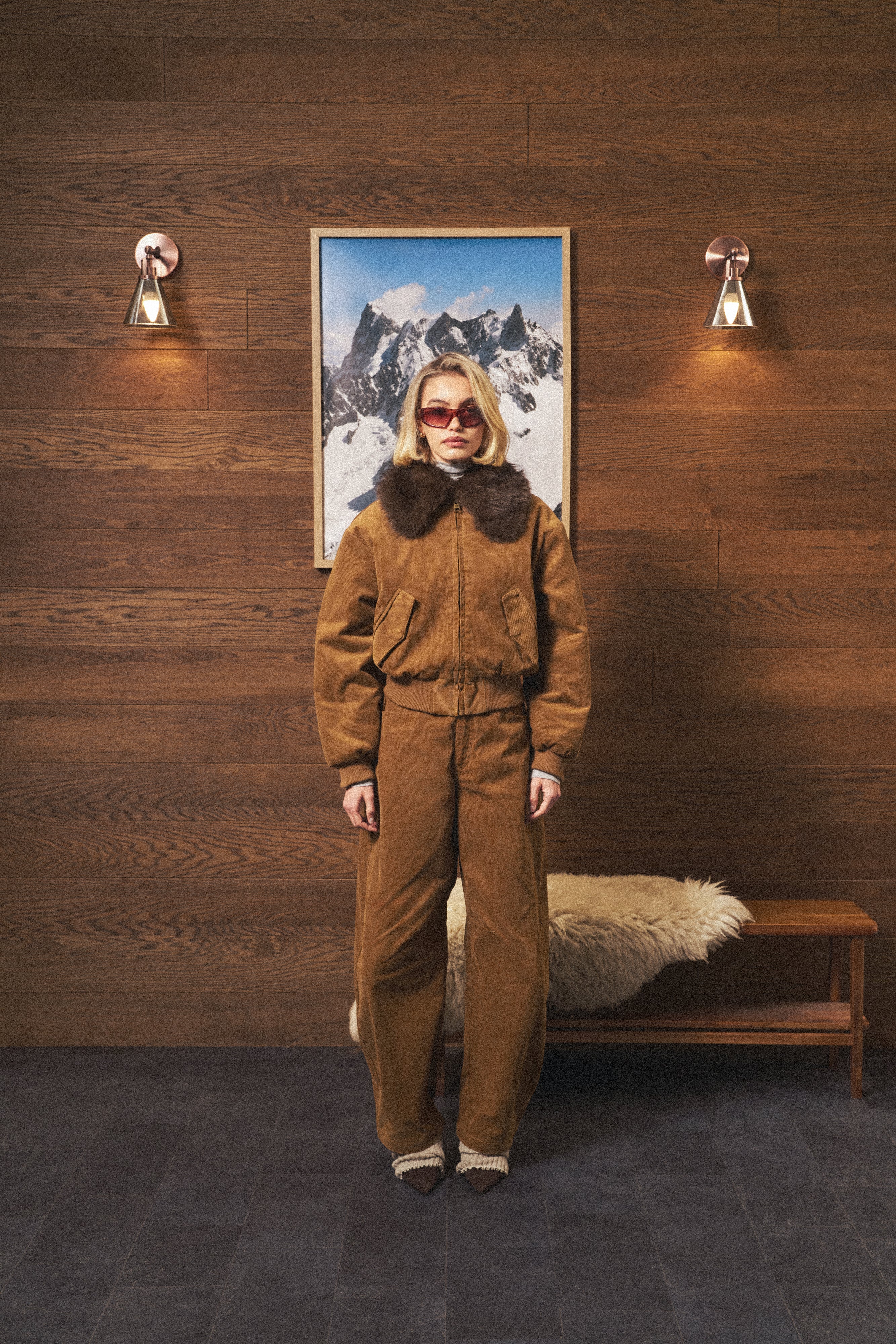 CORD BARREL LEG TROUSERS - TAN