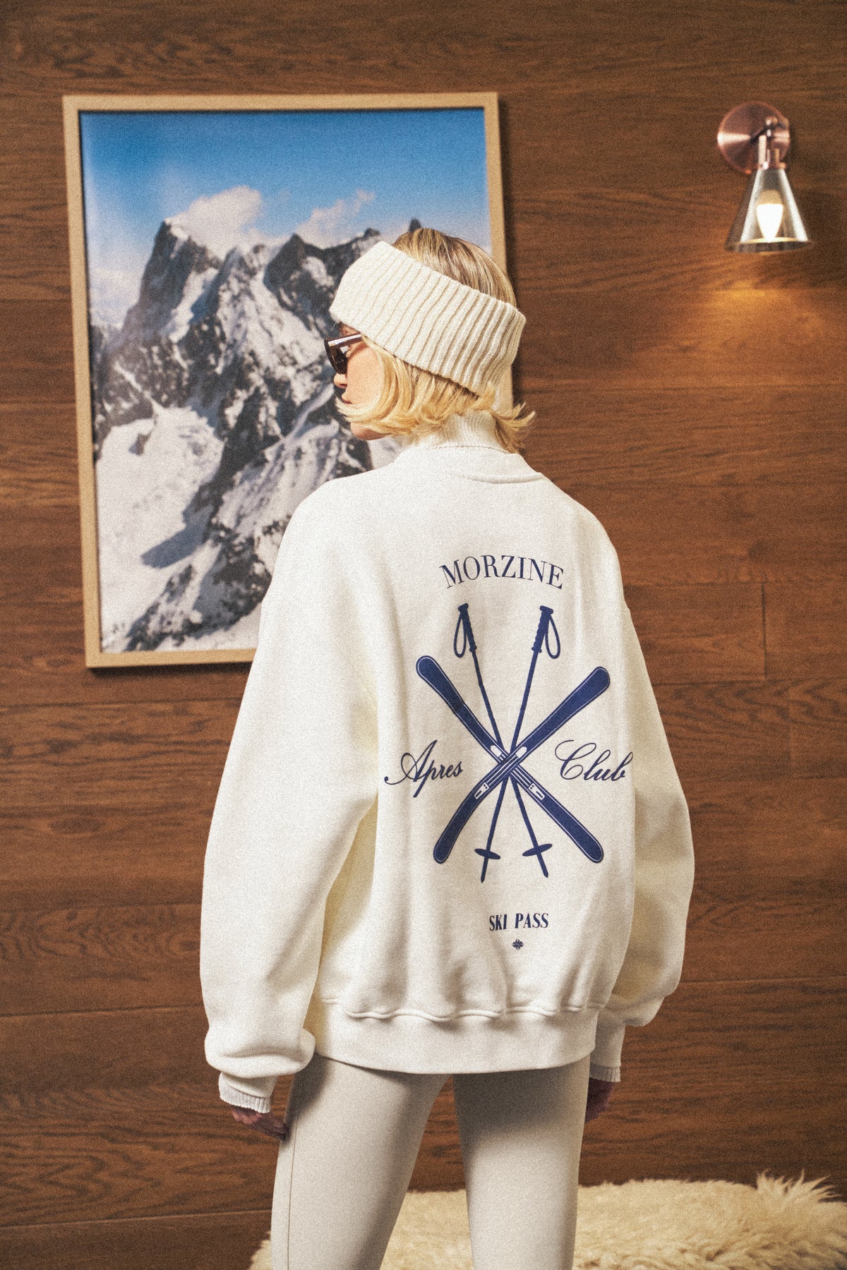 APRES GRAPHIC CREW - OFF WHITE
