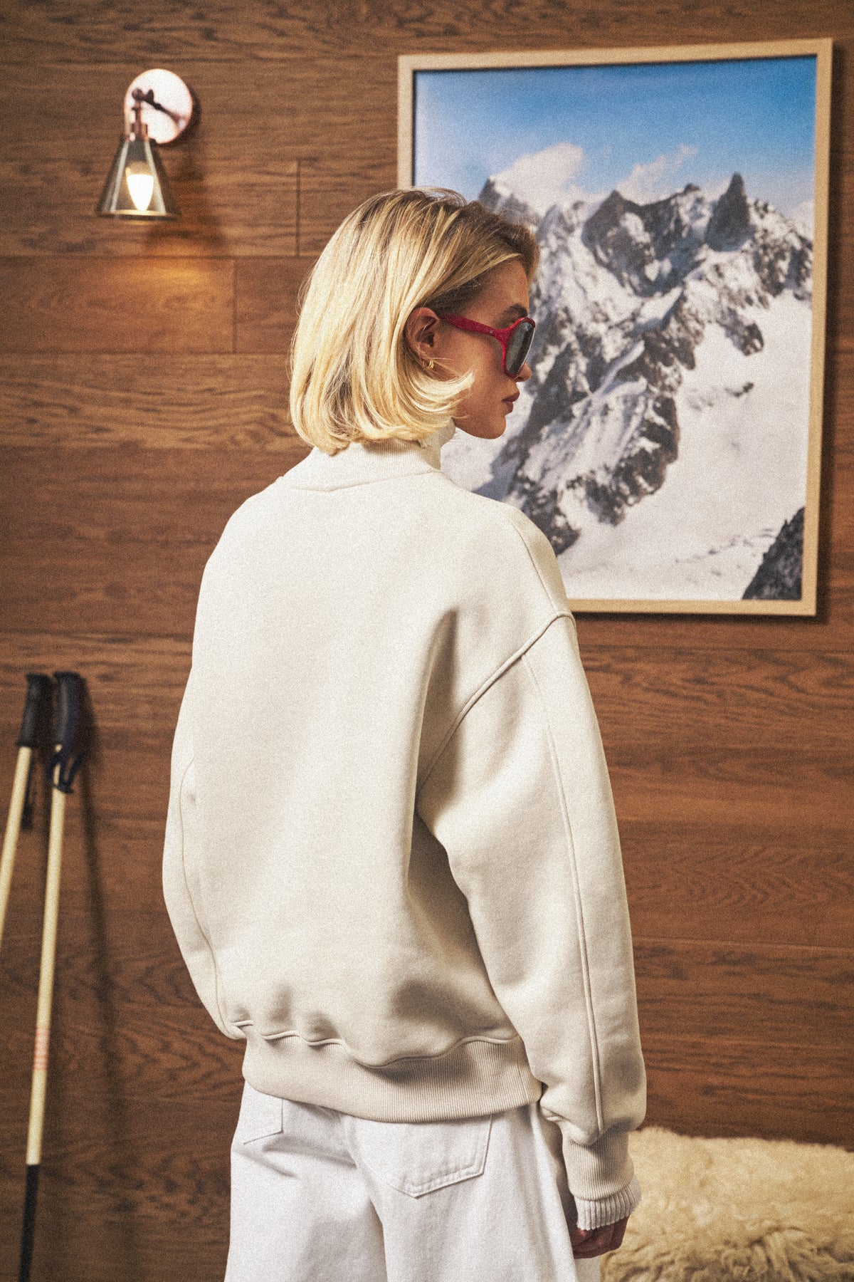 CHENILLE EMBLEM MOCK NECK CREW - BONE