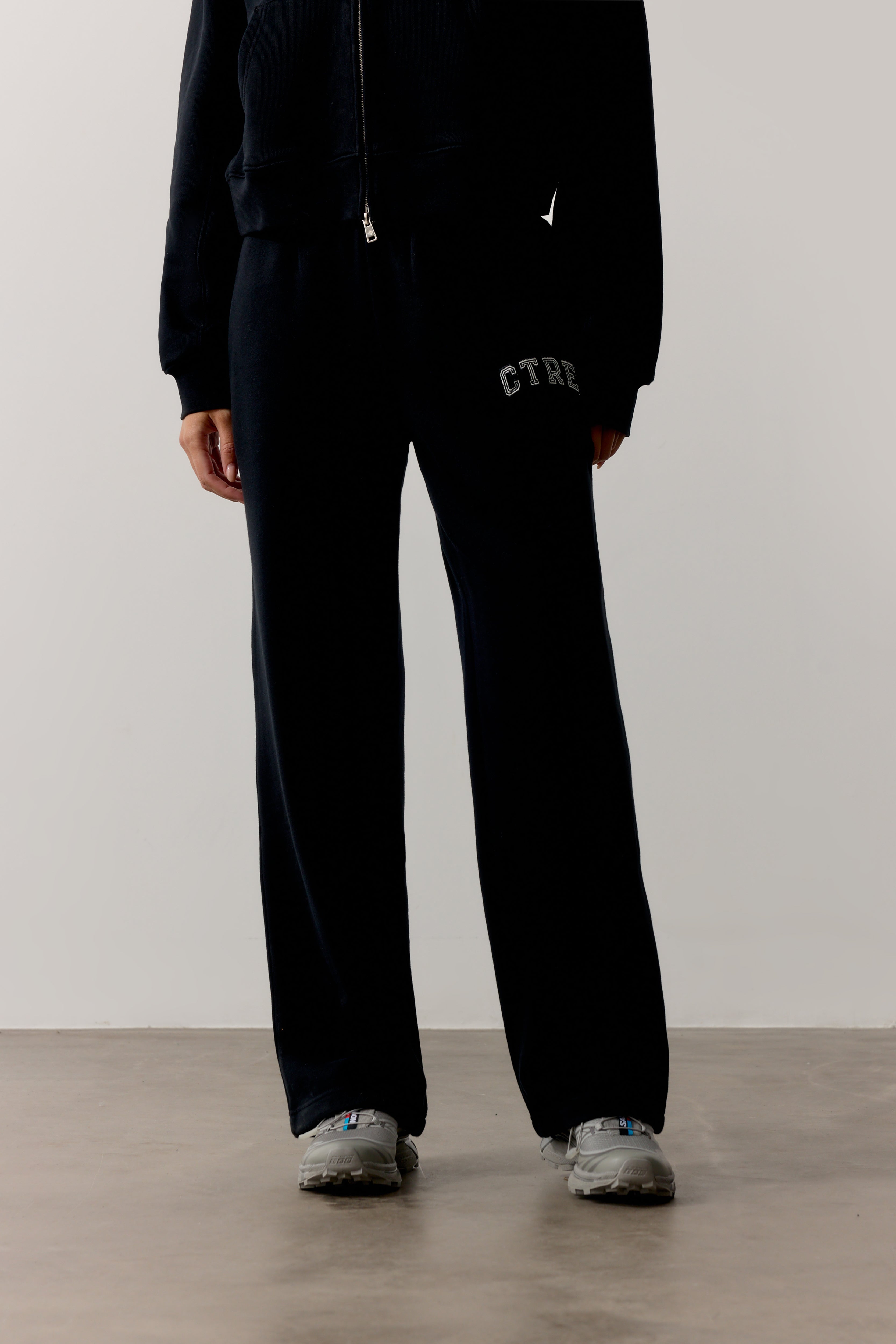 CTRE STRAIGHT LEG JOGGERS - BLACK