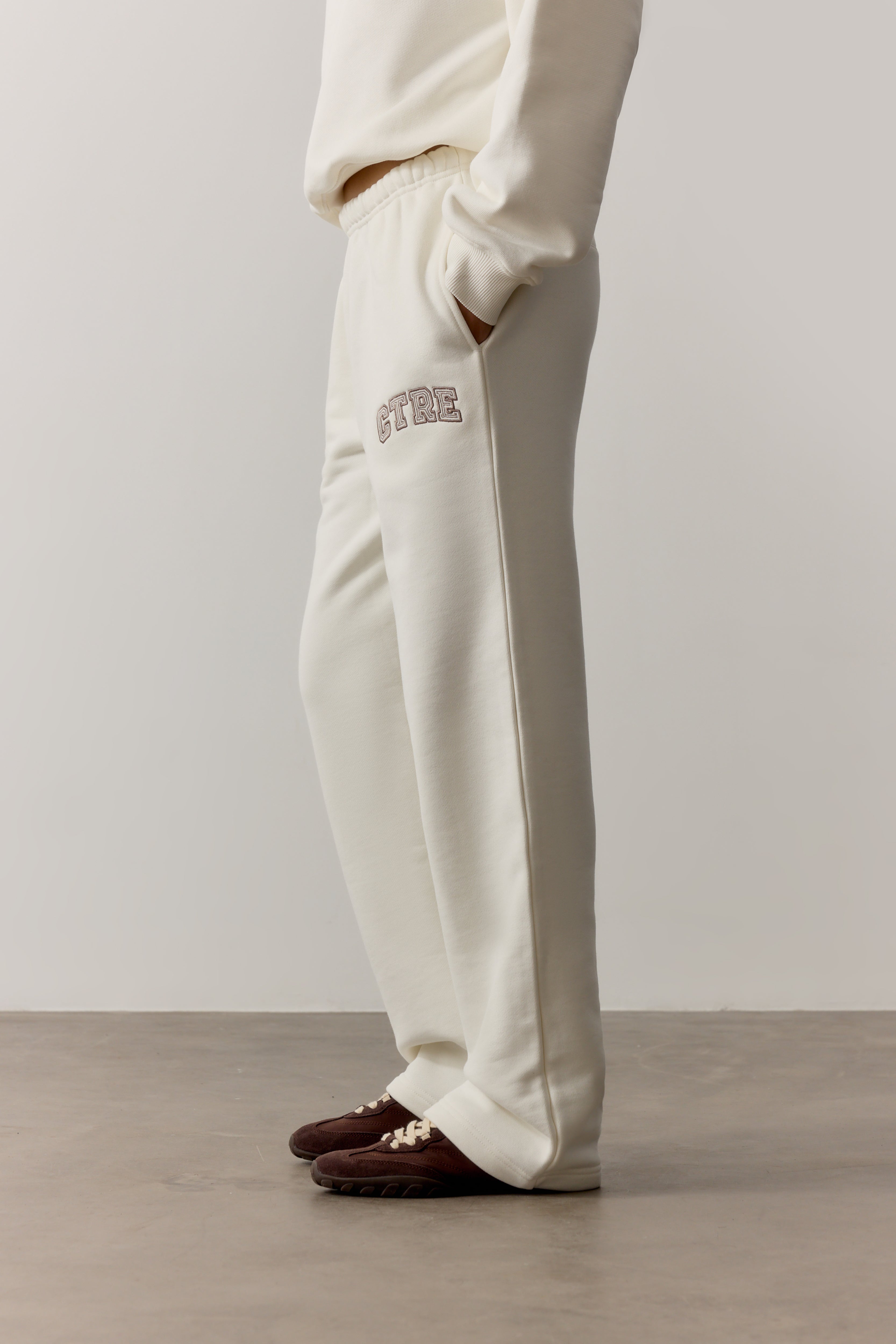 CTRE STRAIGHT LEG JOGGERS - OFF WHITE