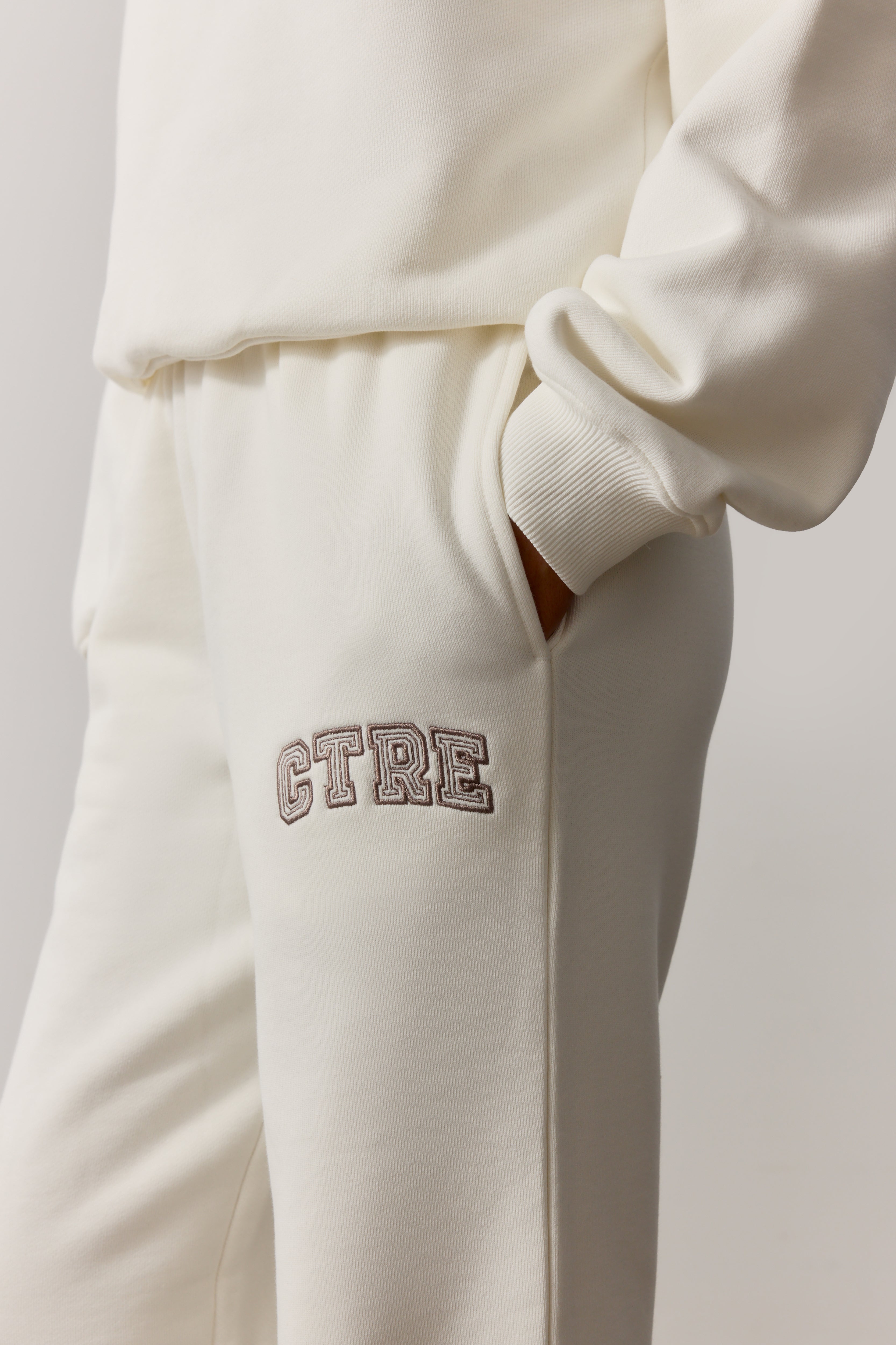 CTRE STRAIGHT LEG JOGGERS - OFF WHITE