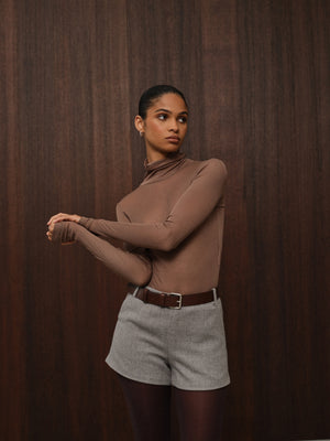LIGHTWEIGHT ROLL NECK TOP - CHOCOLATE