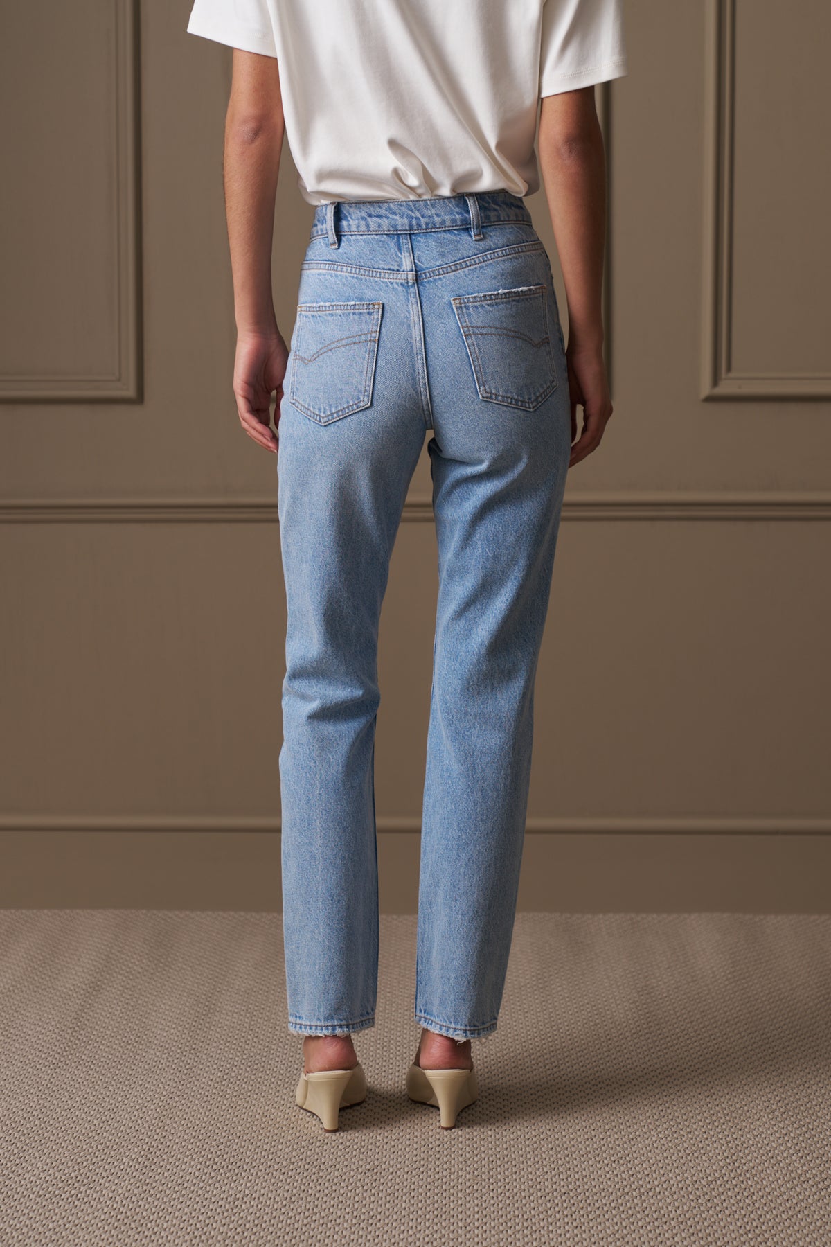 CIGARETTE JEANS - LIGHT WASH