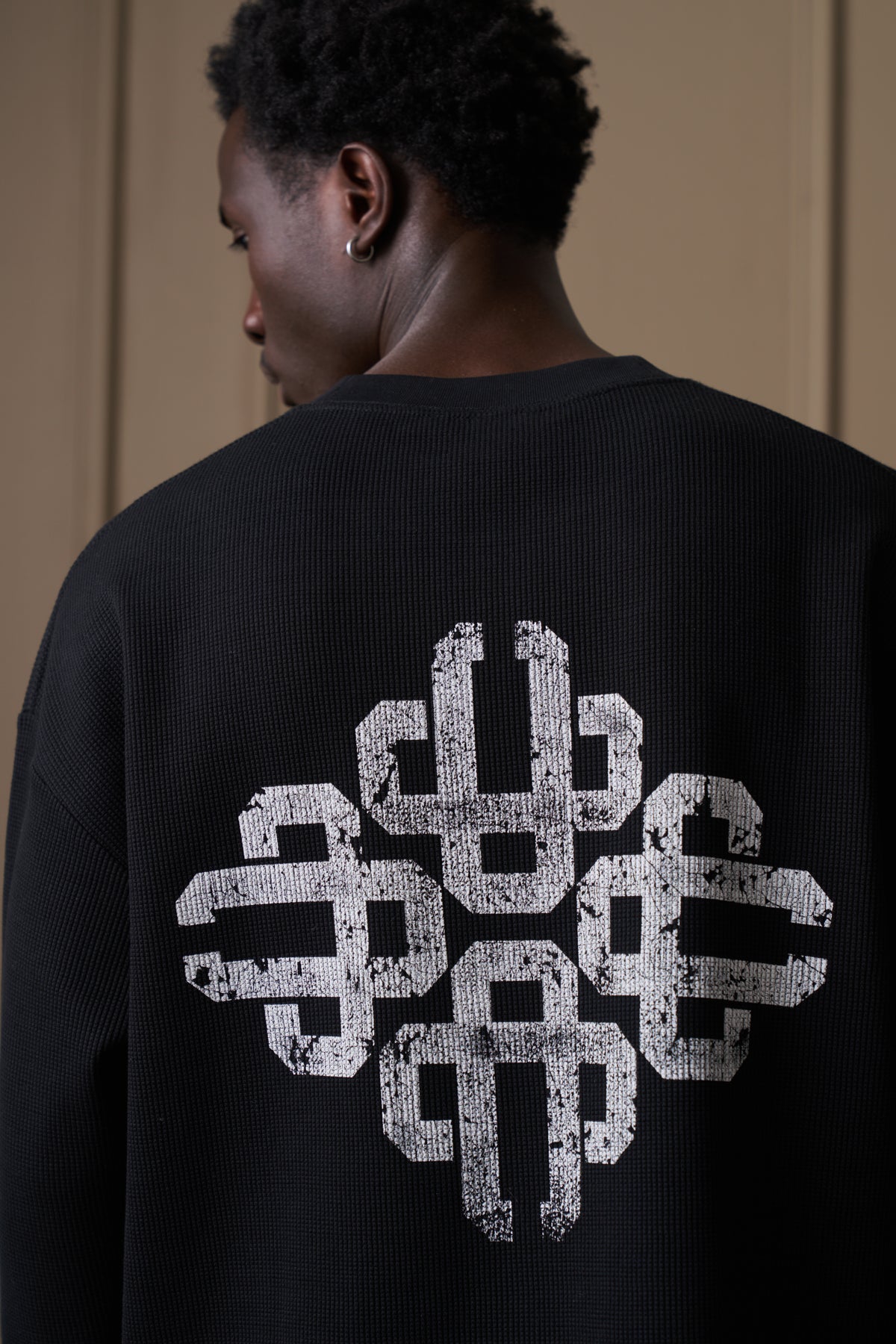 VINTAGE PRINT WAFFLE LONG SLEEVE T-SHIRT - BLACK