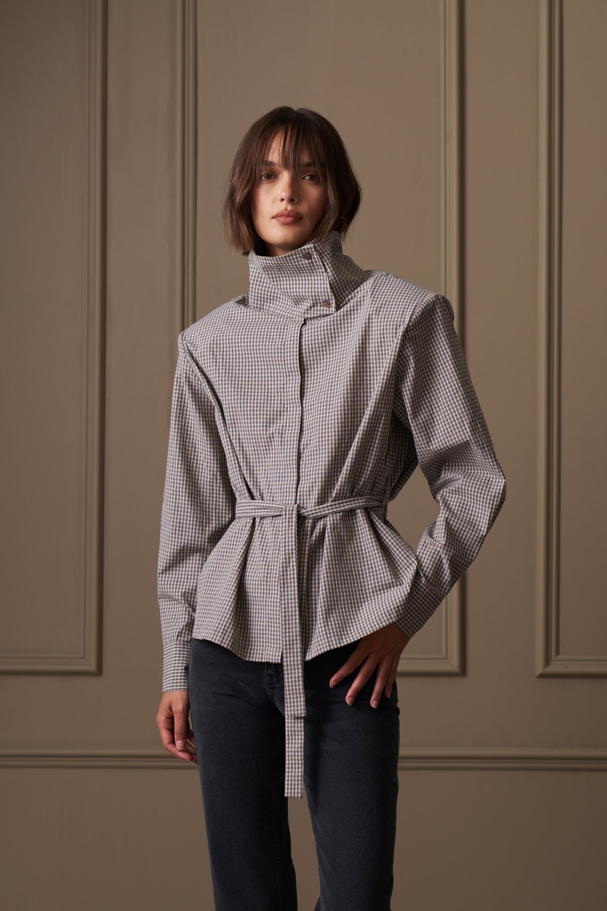 FUNNEL NECK CHECK SHIRT - GREY
