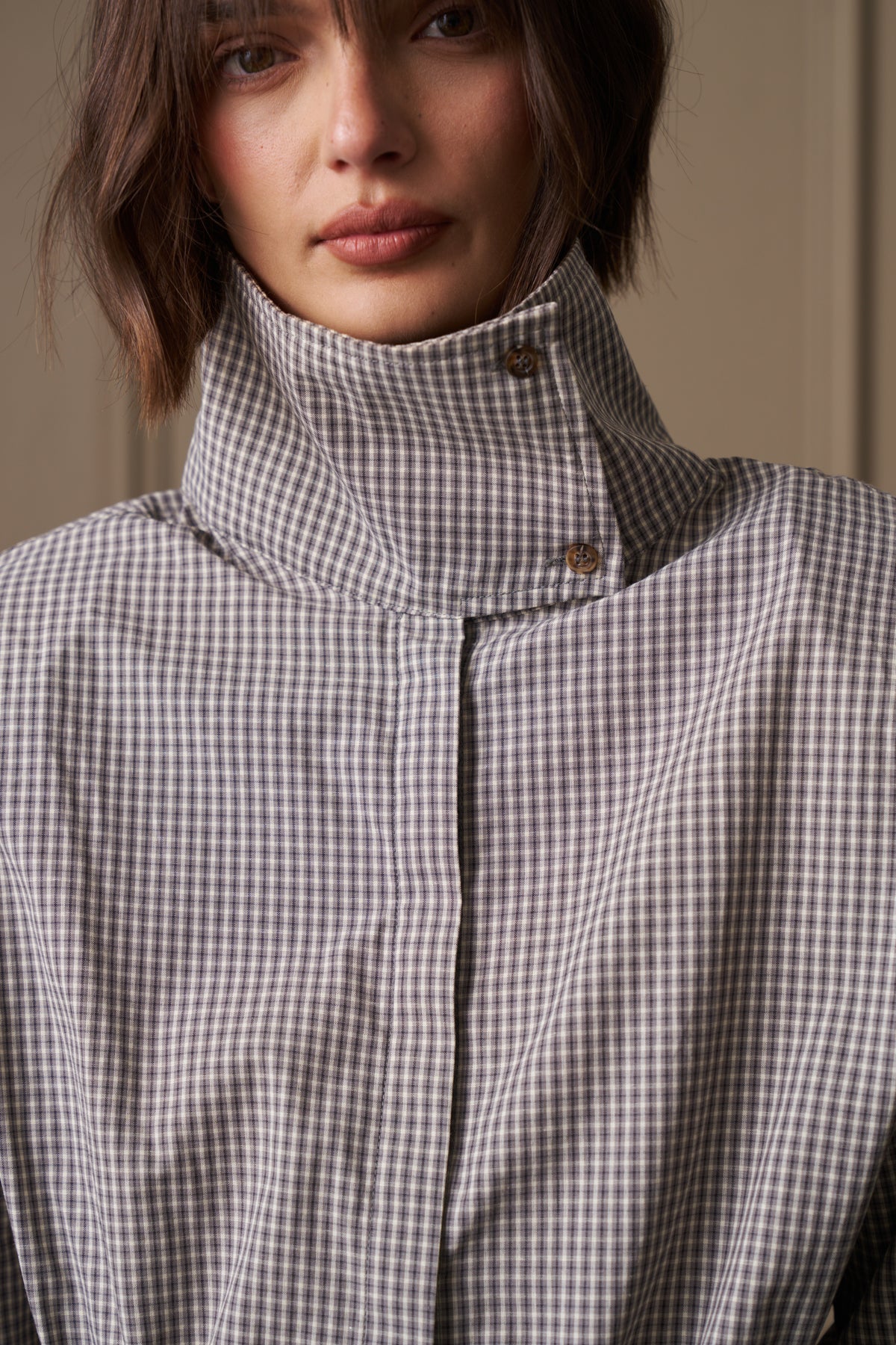 FUNNEL NECK CHECK SHIRT - GREY