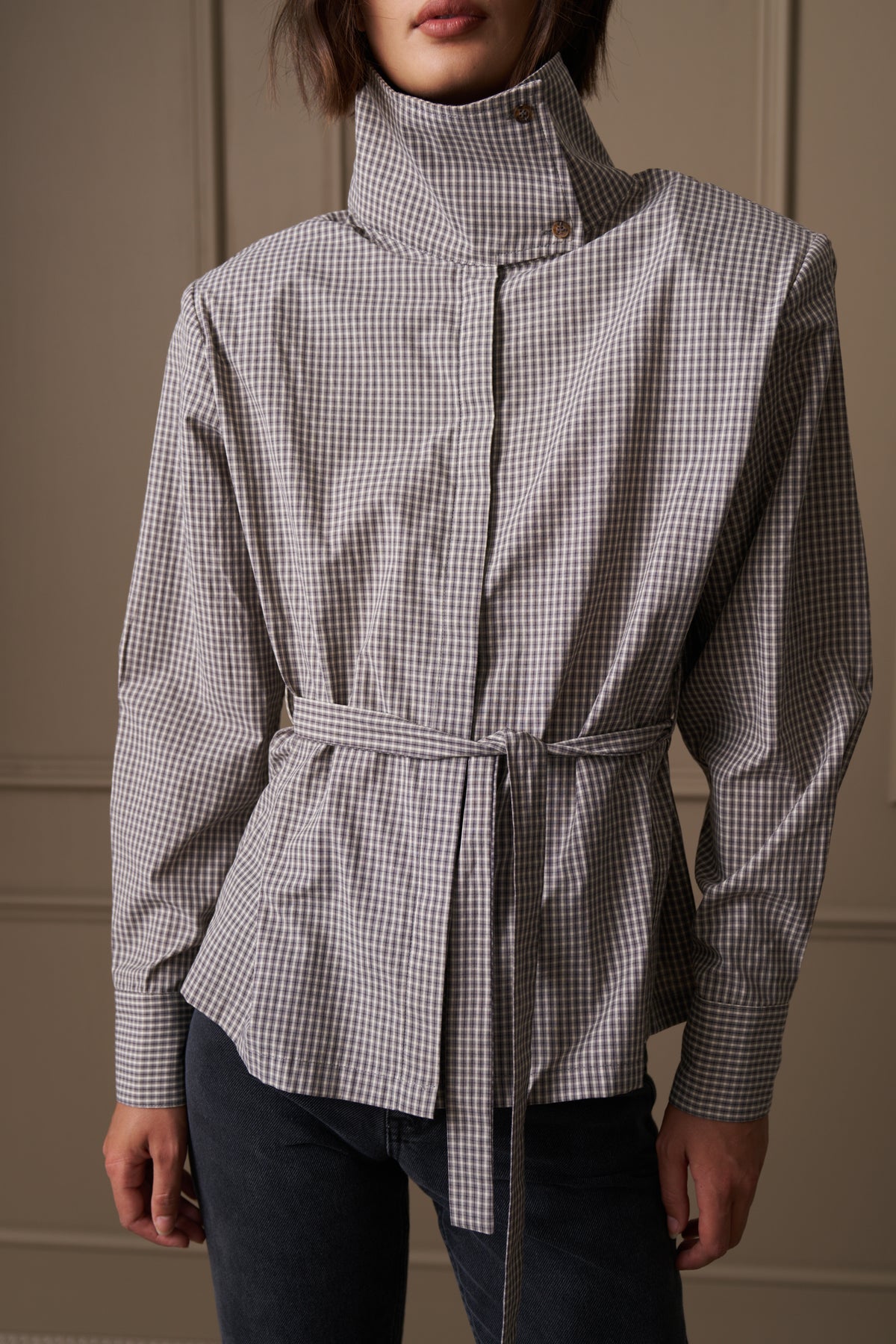 FUNNEL NECK CHECK SHIRT - GREY