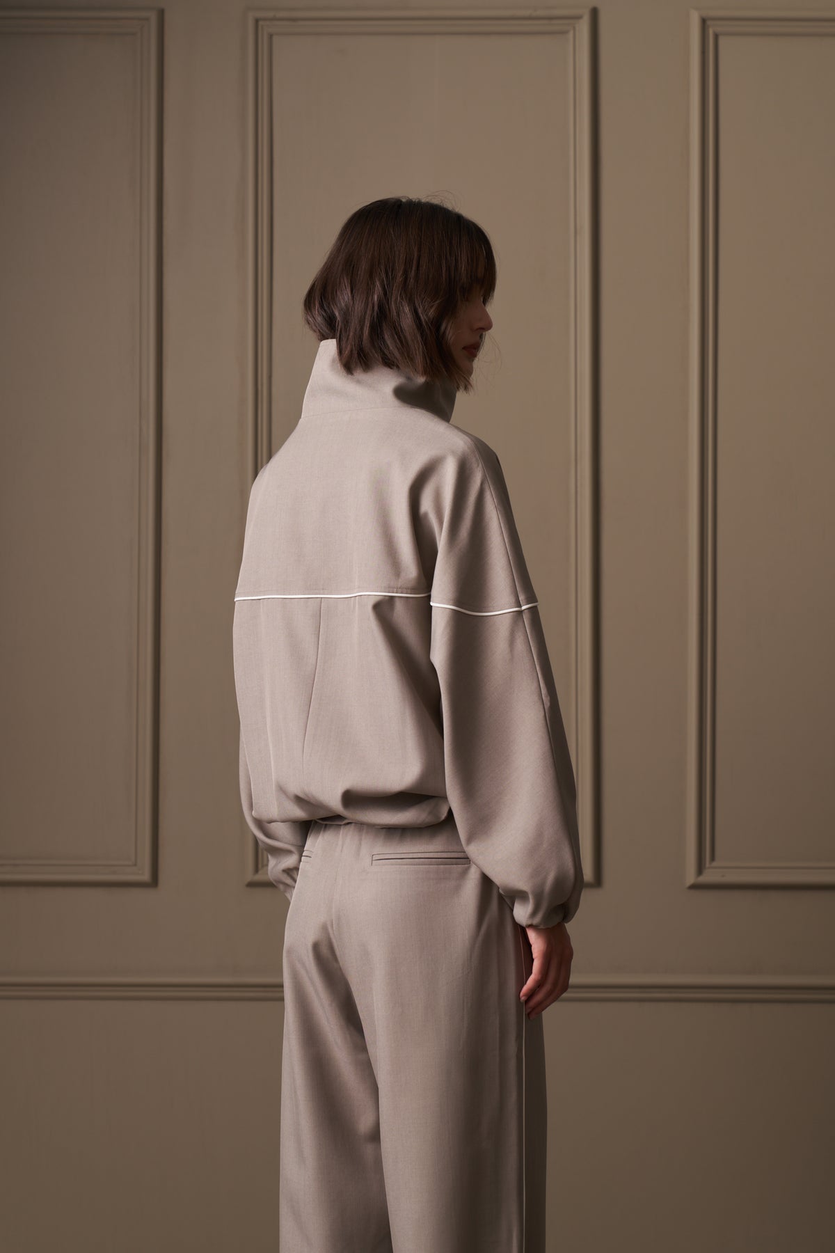 PIPED FUNNEL NECK TRACK JACKET - MUSHROOM