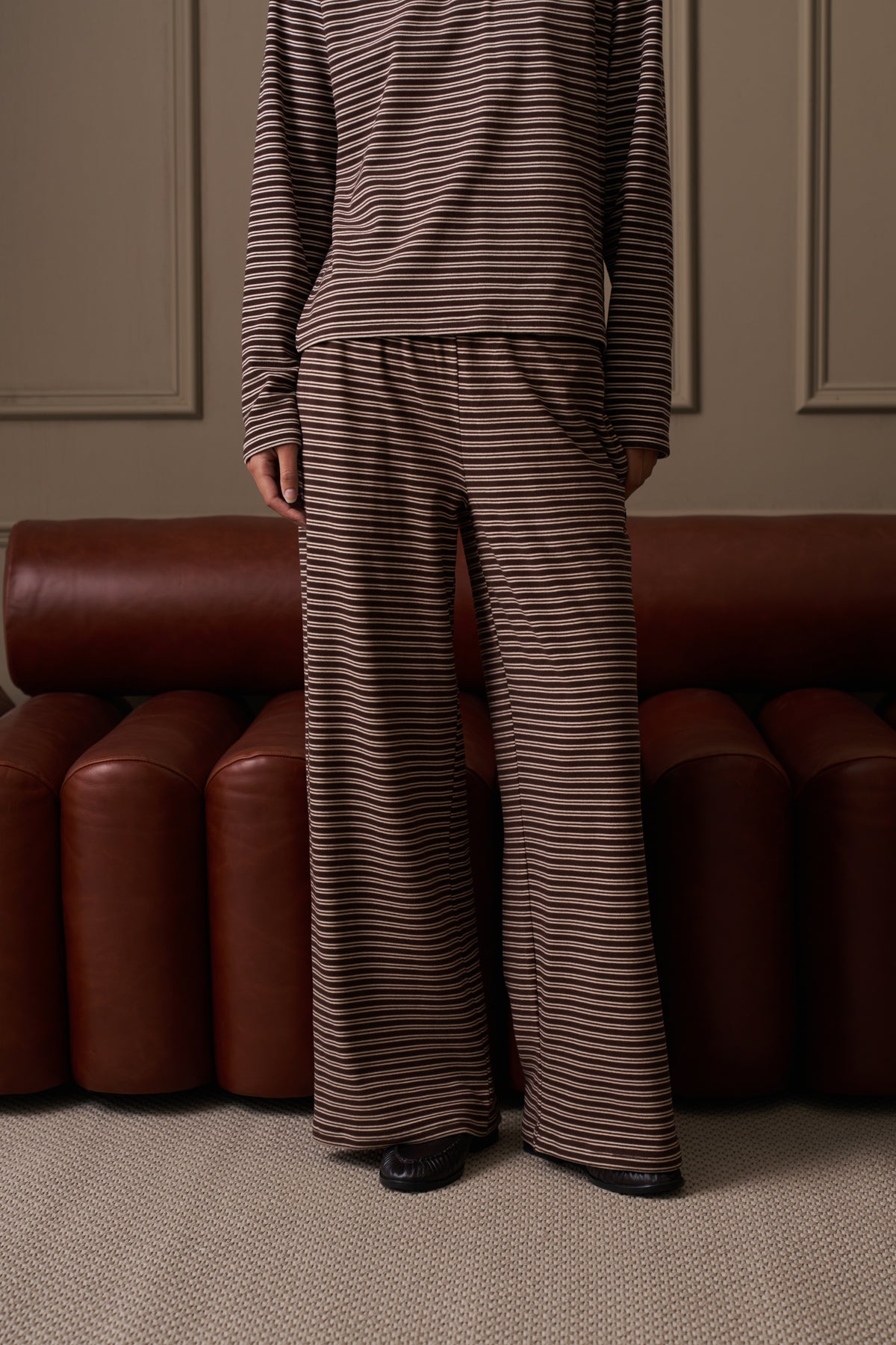 STRIPE LIGHTWEIGHT FLEECE JOGGERS - CHOCOLATE