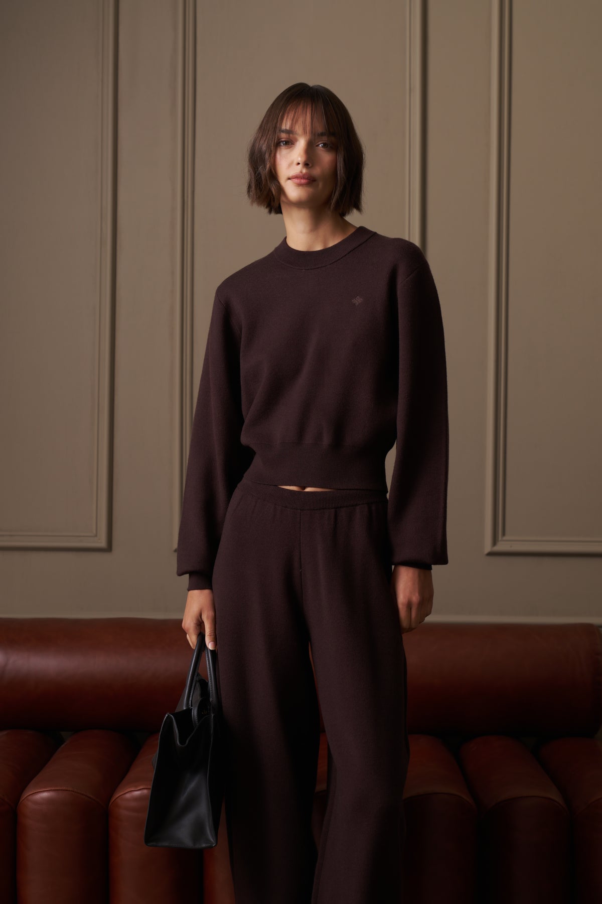 COMPACT KNIT CREW - BROWN
