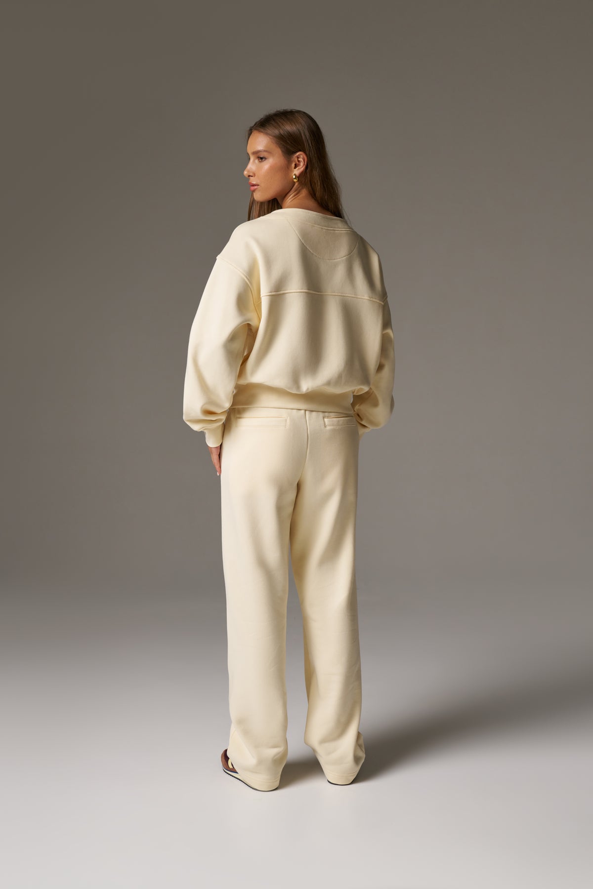 RELAXED TAPERED LEG JOGGERS - BUTTERMILK