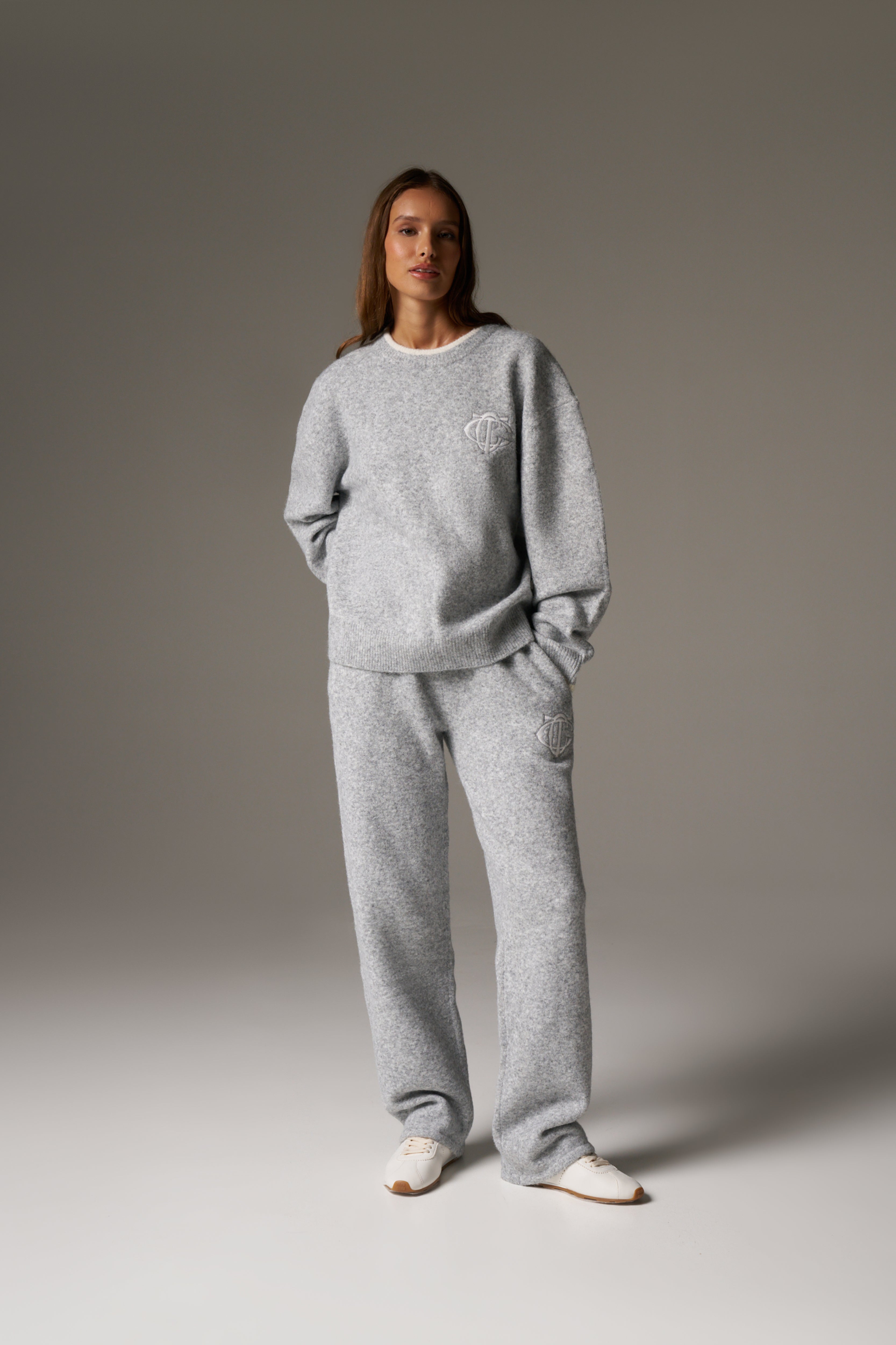 MONOGRAM KNITTED CREW - GREY