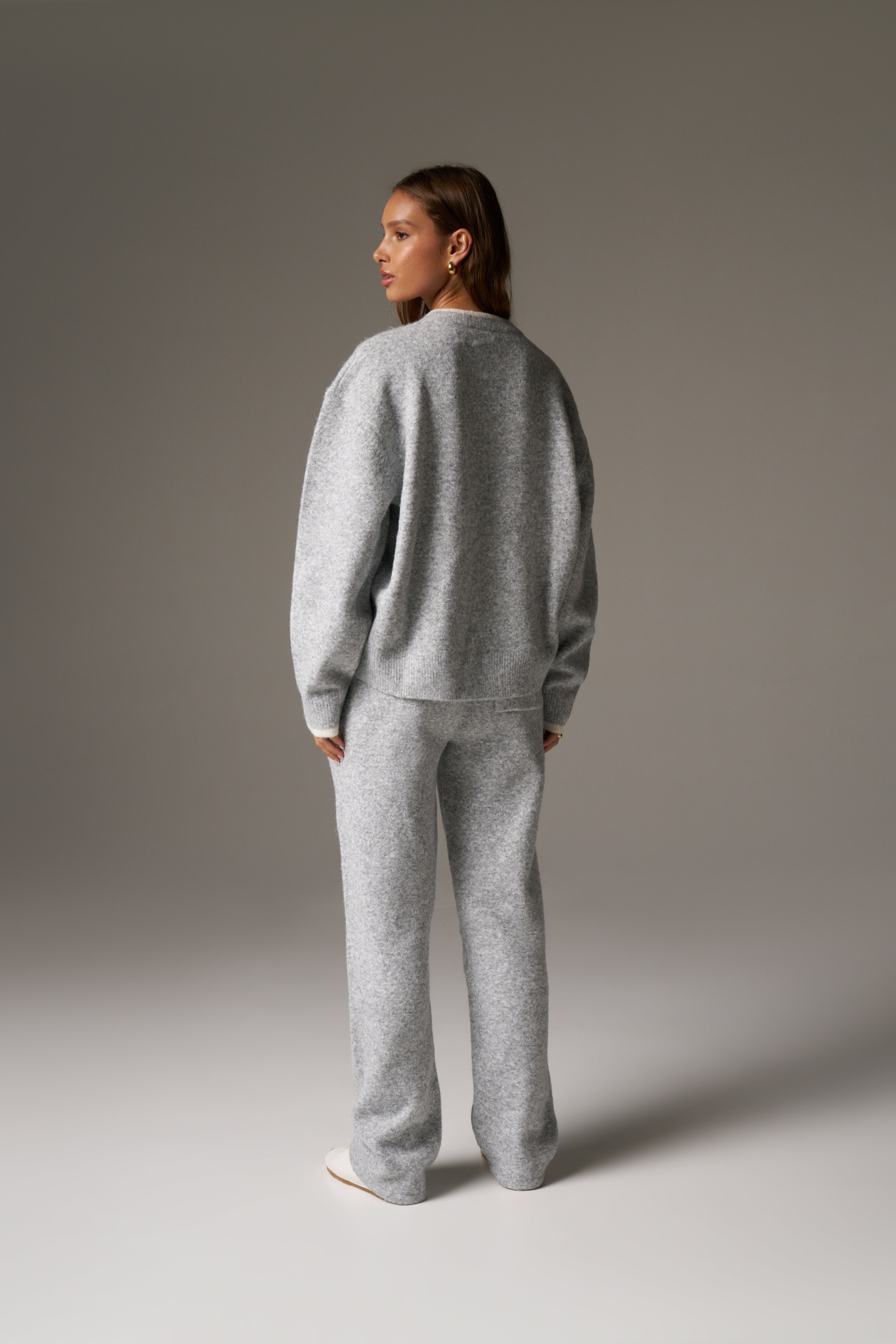 MONOGRAM KNITTED CREW - GREY