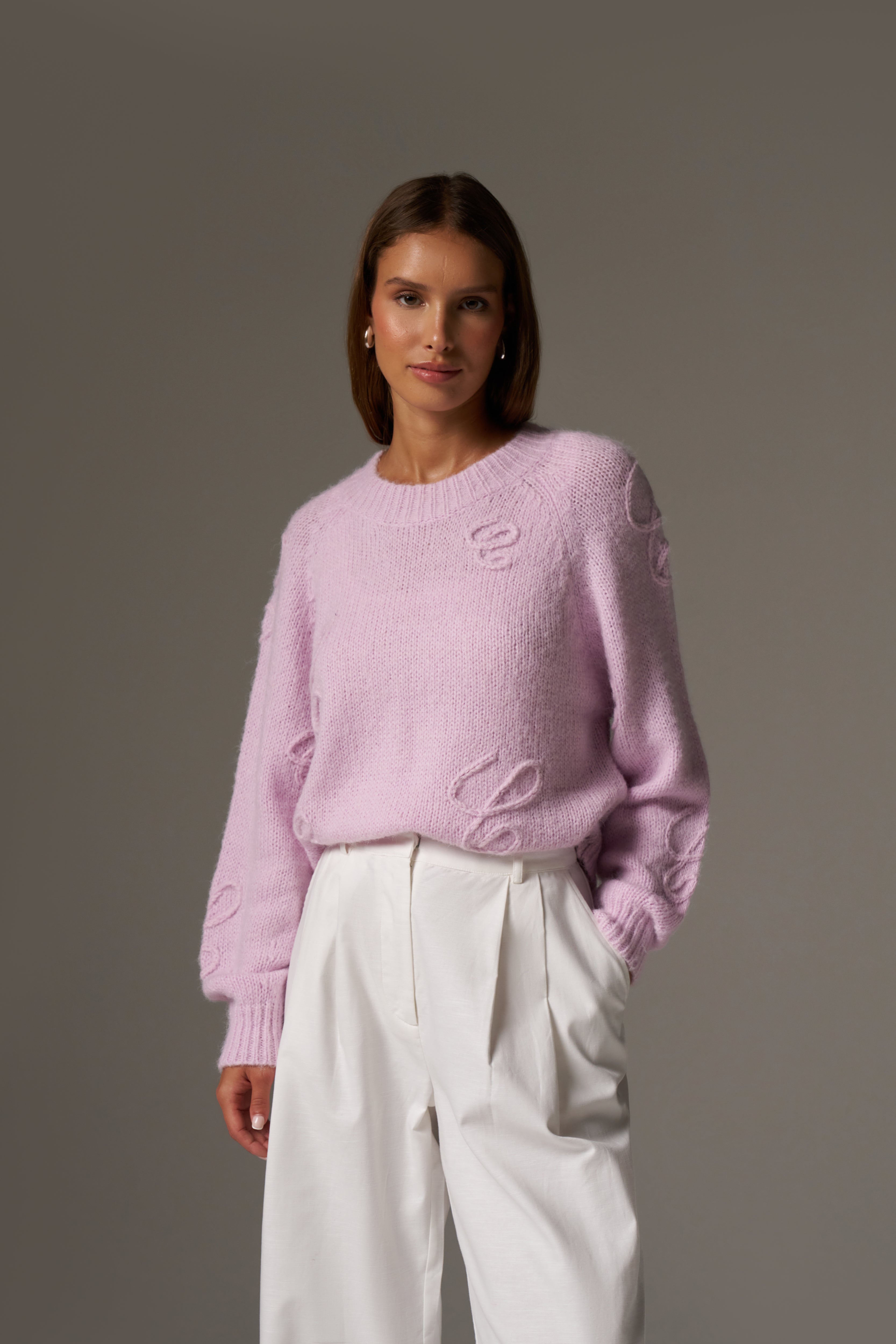 SCRIPT APPLIQUE OVERSIZED JUMPER - PINK