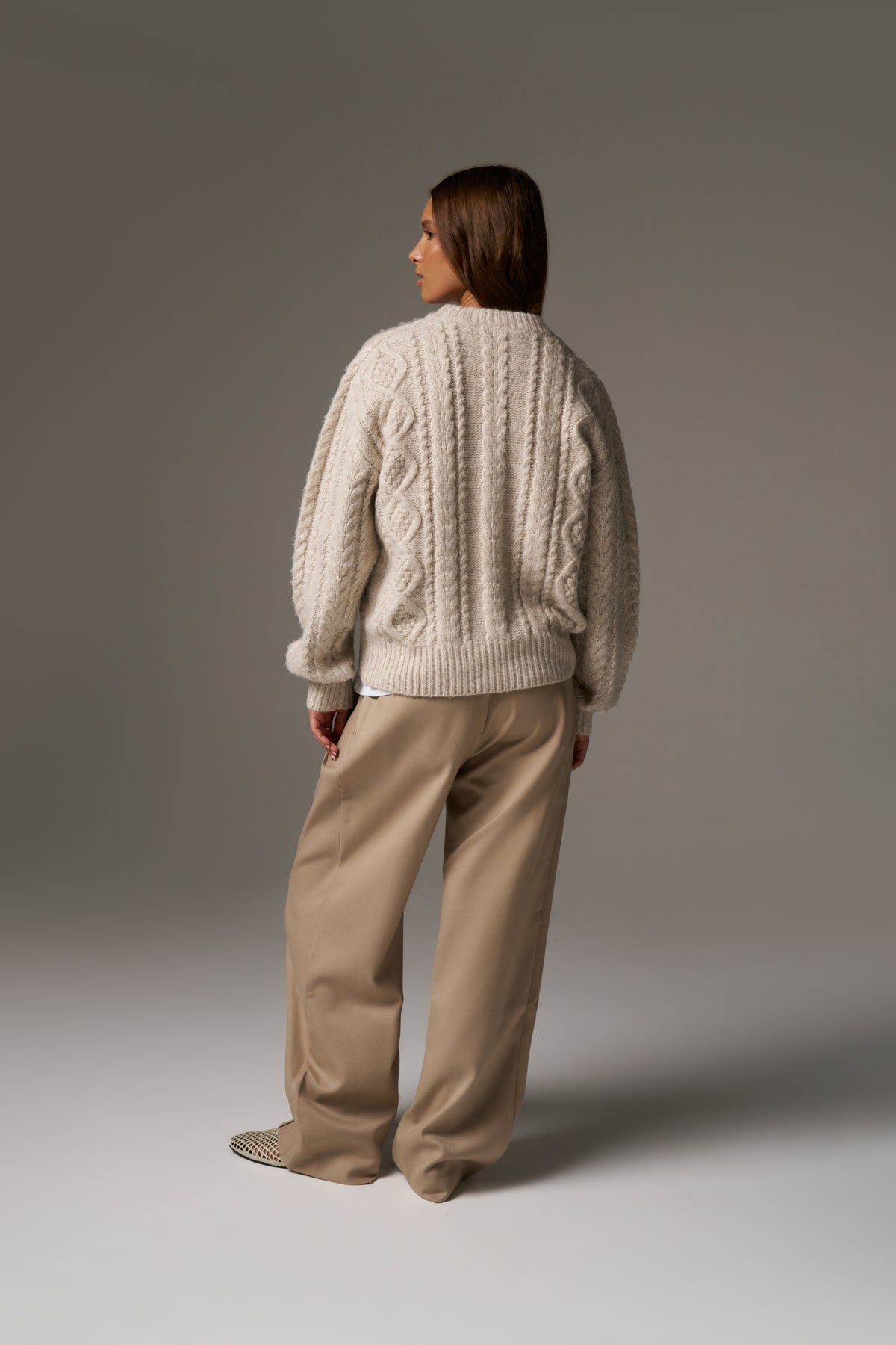 CABLE KNIT EMBROIDERED EMBLEM JUMPER - OAT